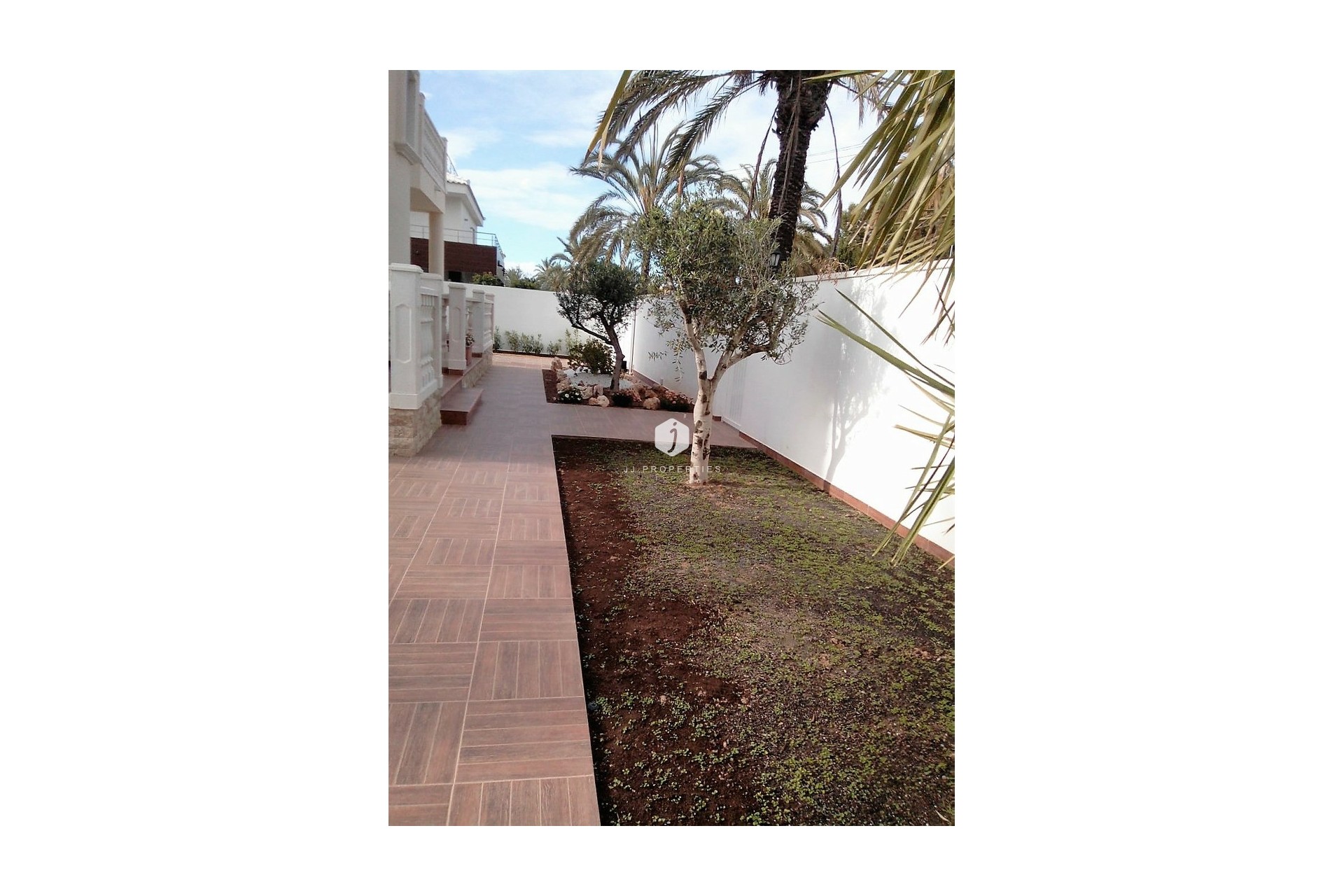 Resale - Villa -
Cabo Roig - Costa Blanca