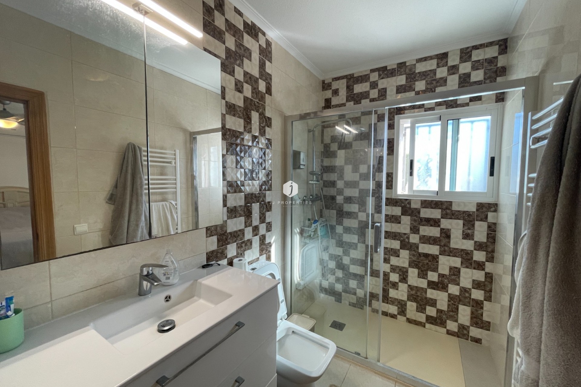 Resale - Villa -
Catral - Costa Blanca