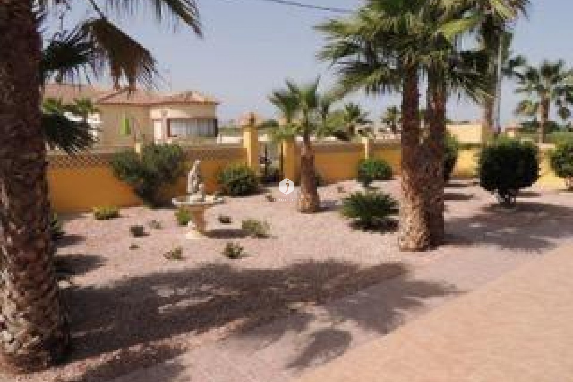 Resale - Villa -
Catral
