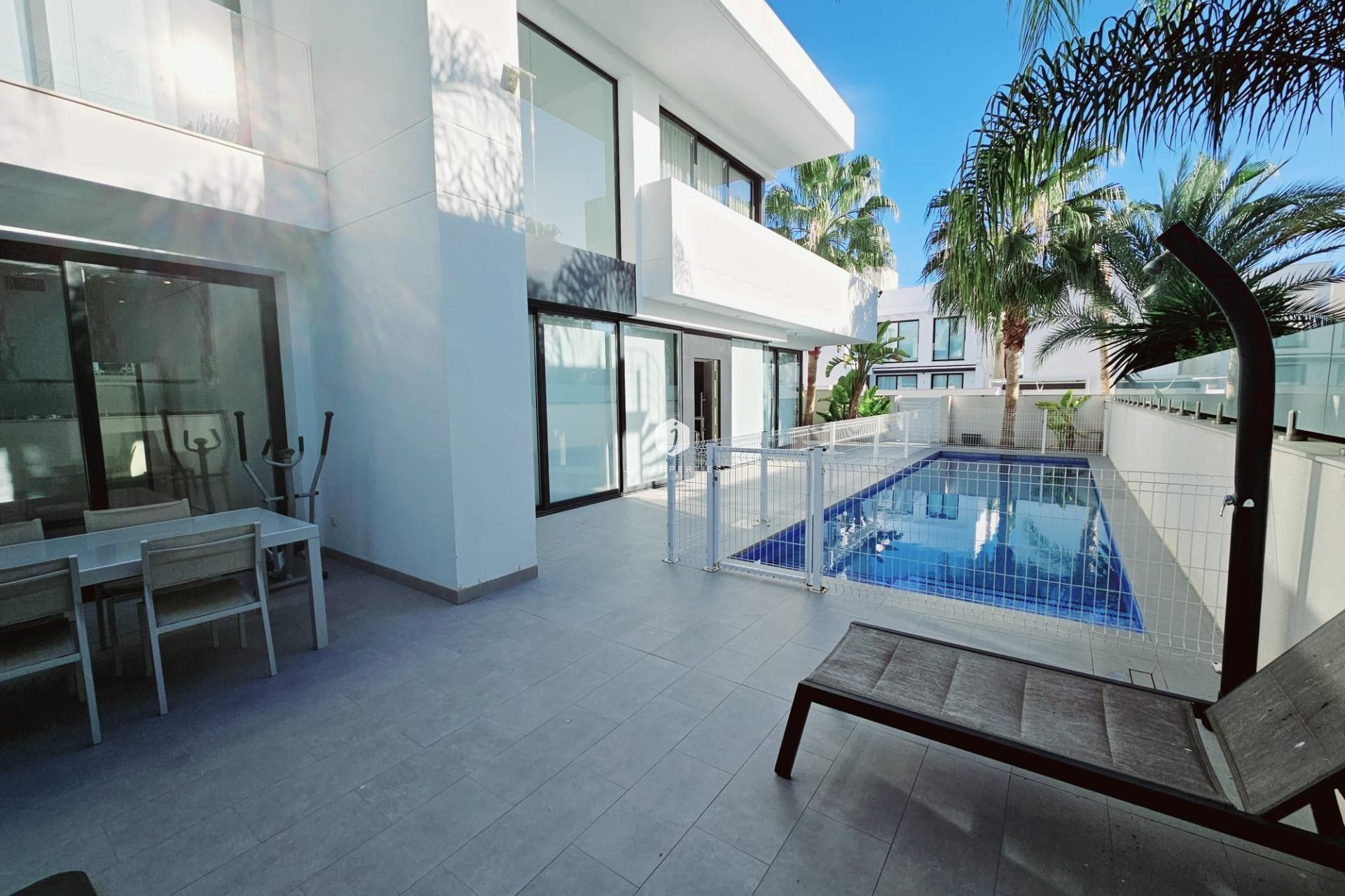 Resale - Villa -
Ciudad Quesada - Costa Blanca Sur