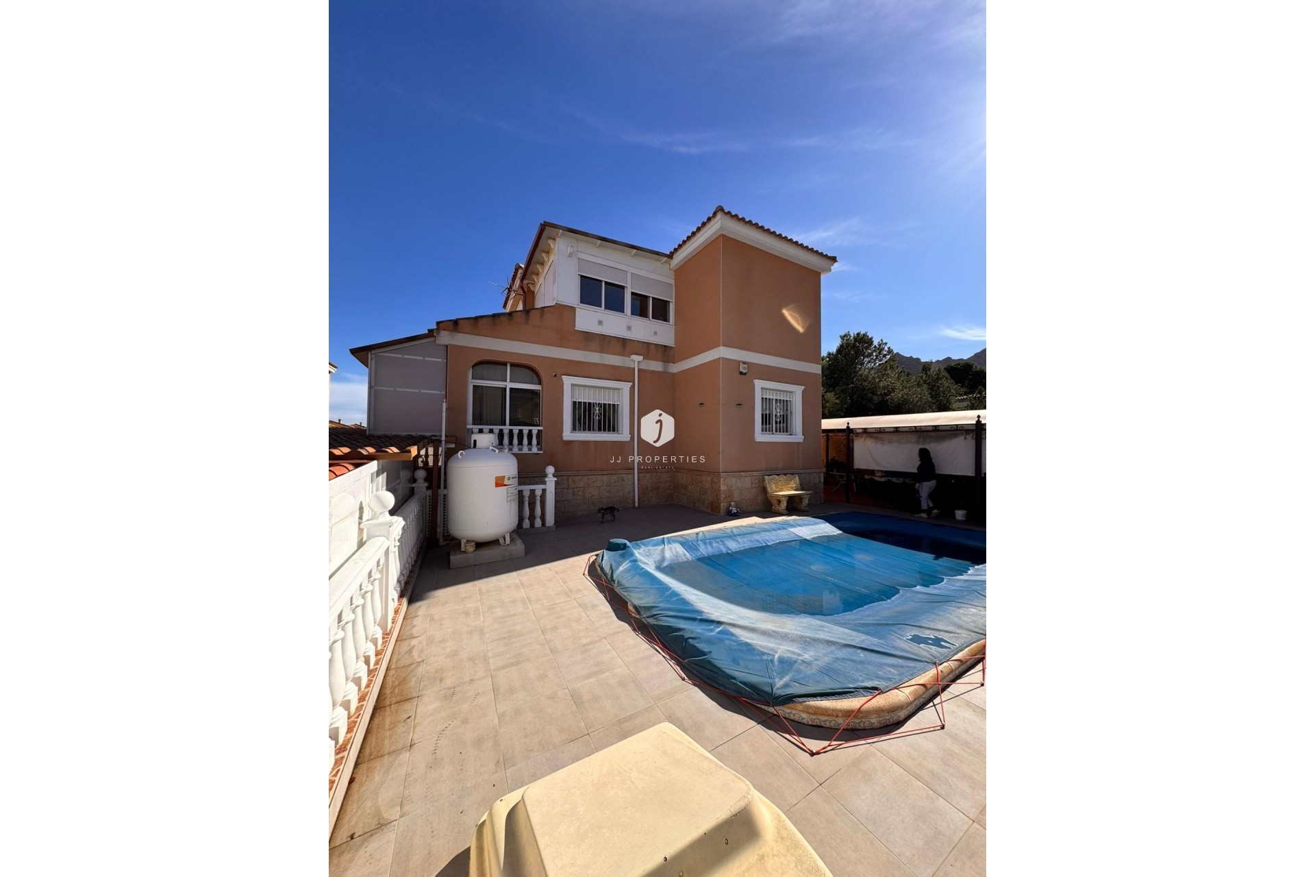 Resale - Villa -
Cox