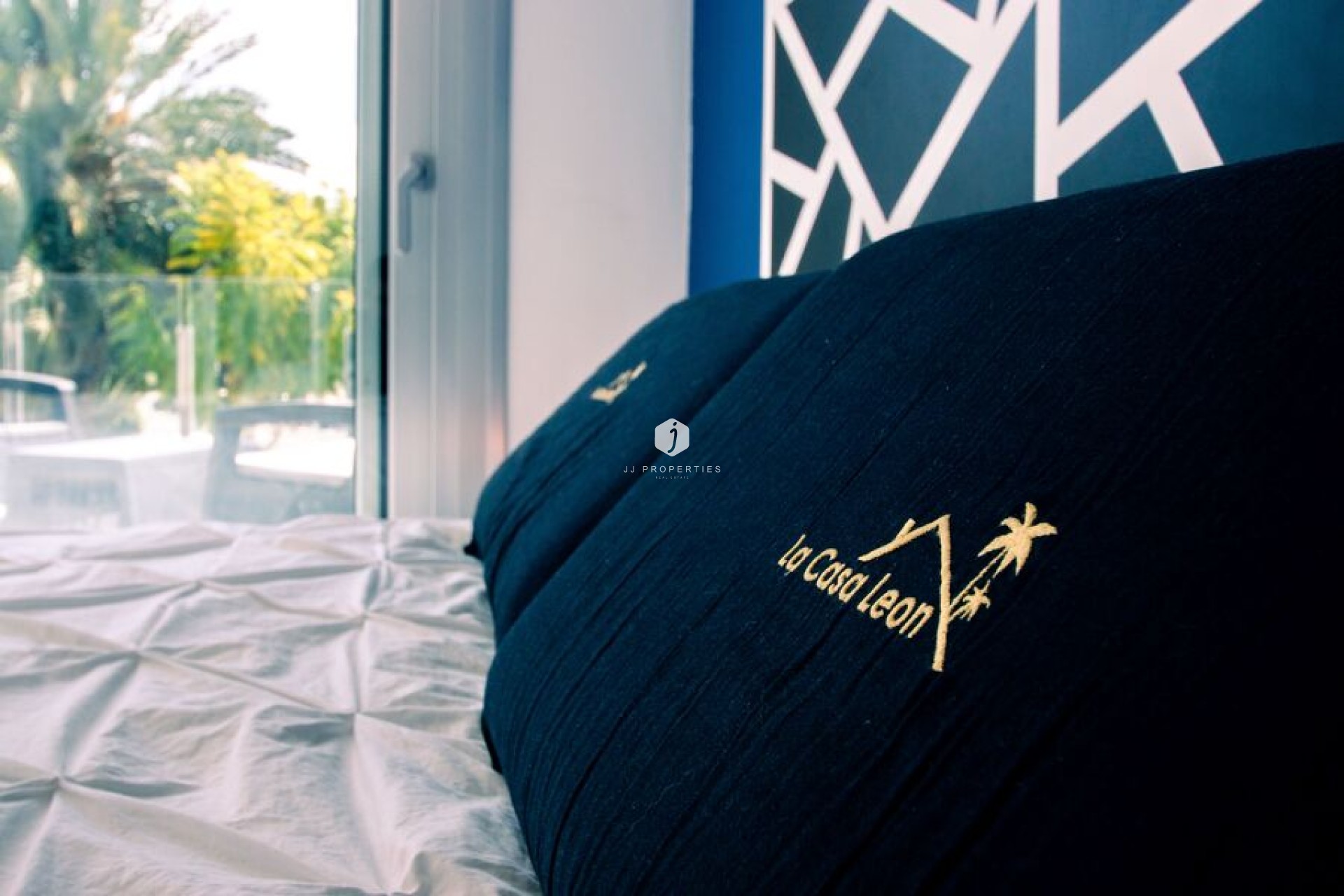 Resale - Villa -
Daya Vieja - Costa Blanca