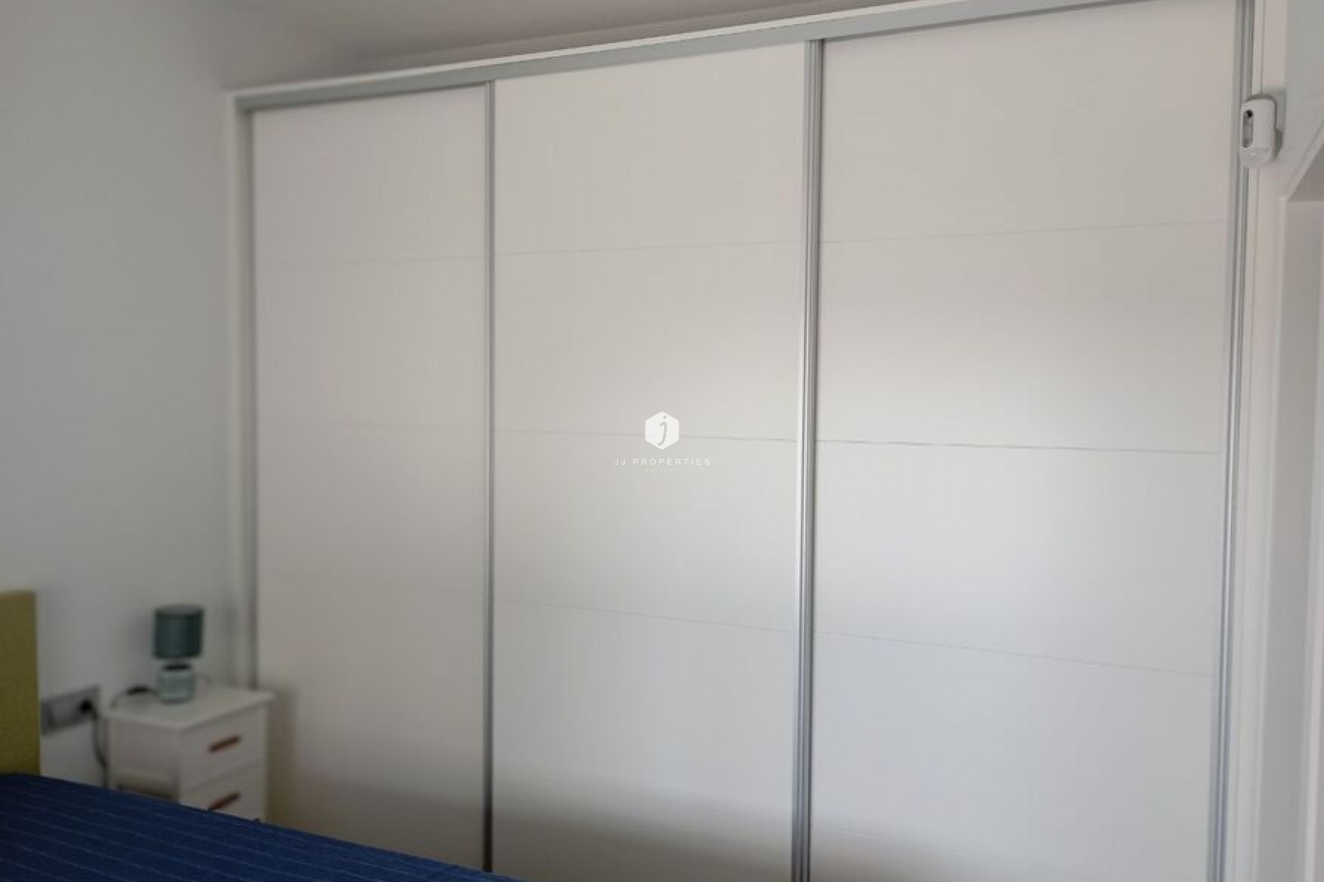 Resale - Villa -
Daya Vieja - Costa Blanca