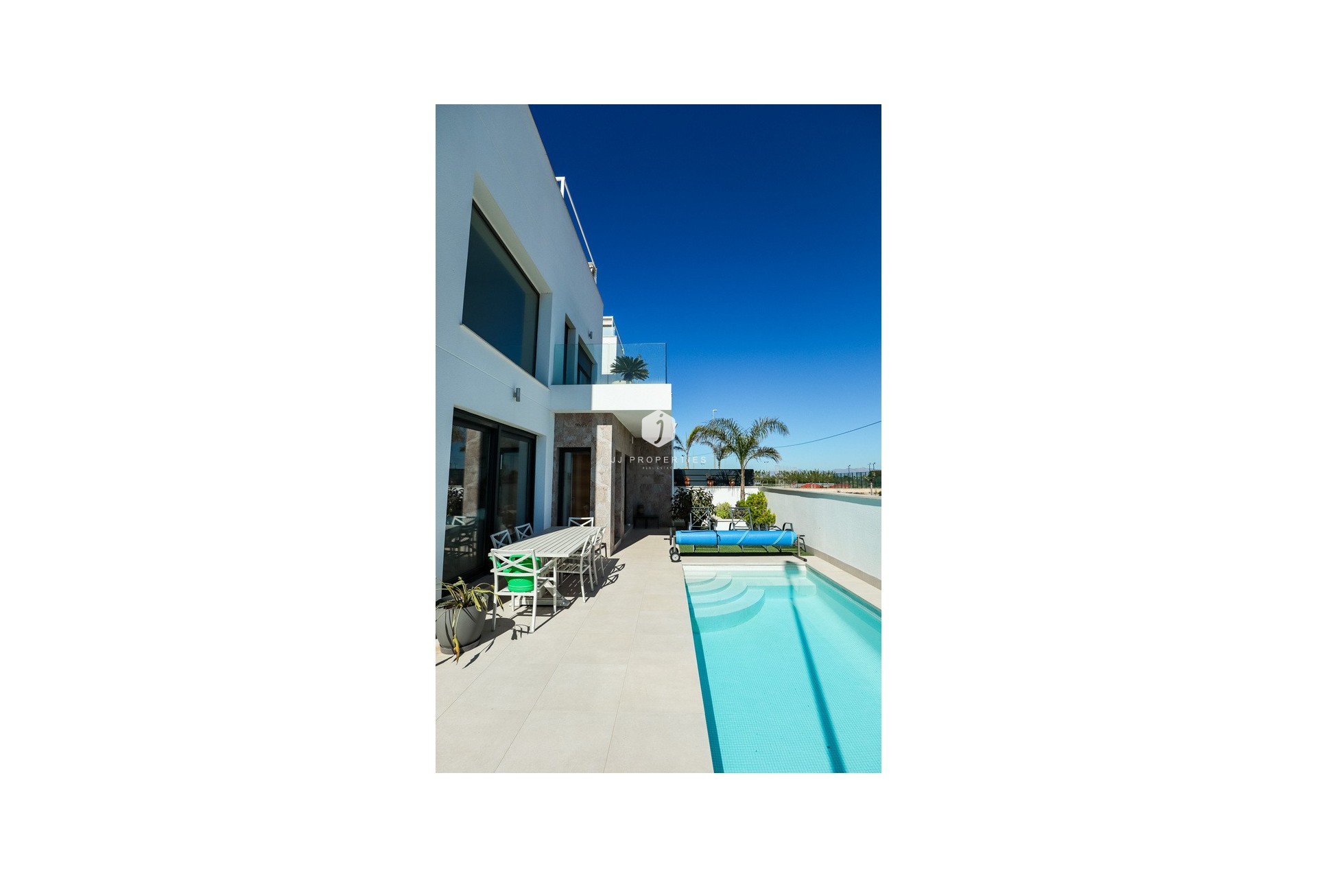 Resale - Villa -
Daya Vieja