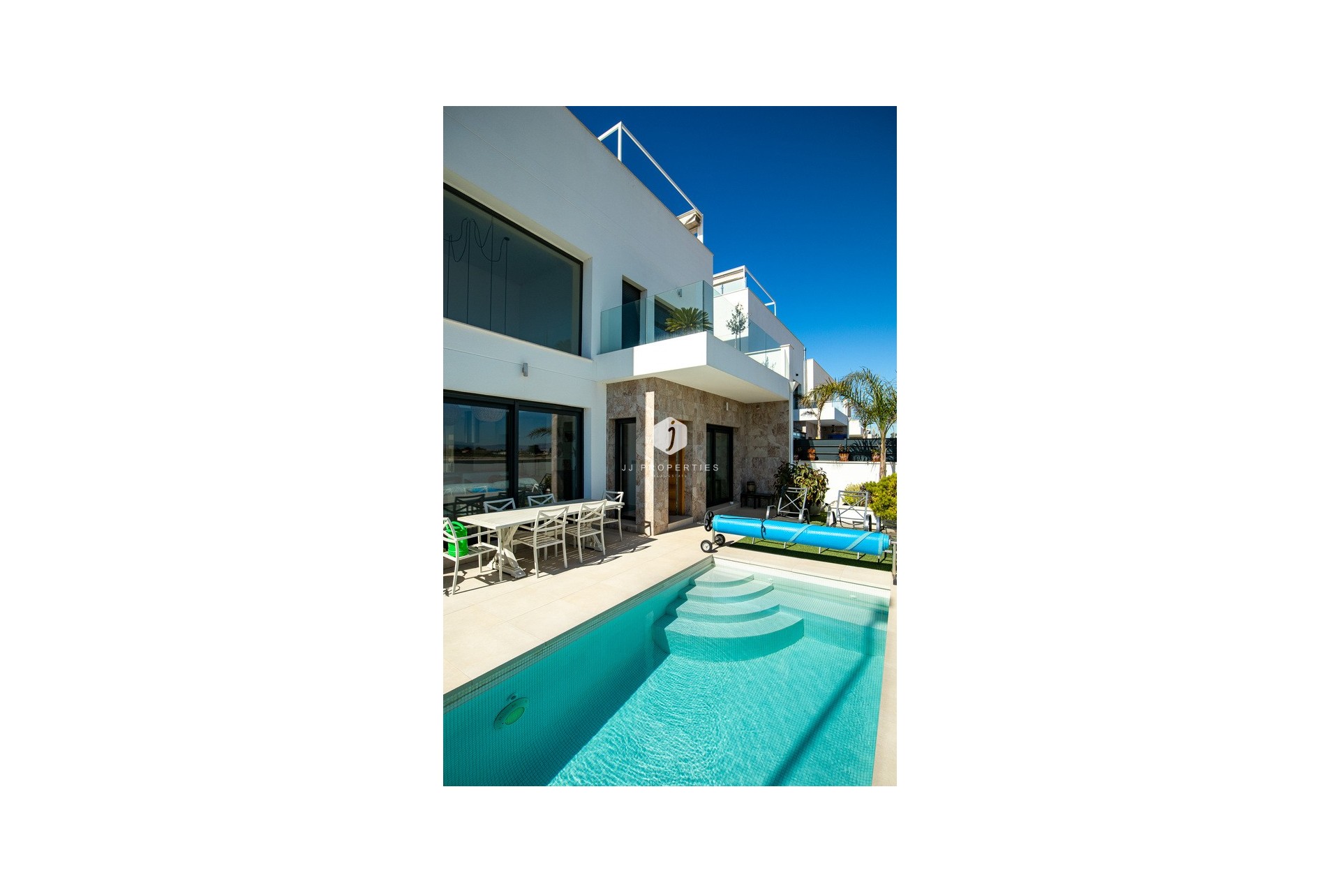 Resale - Villa -
Daya Vieja