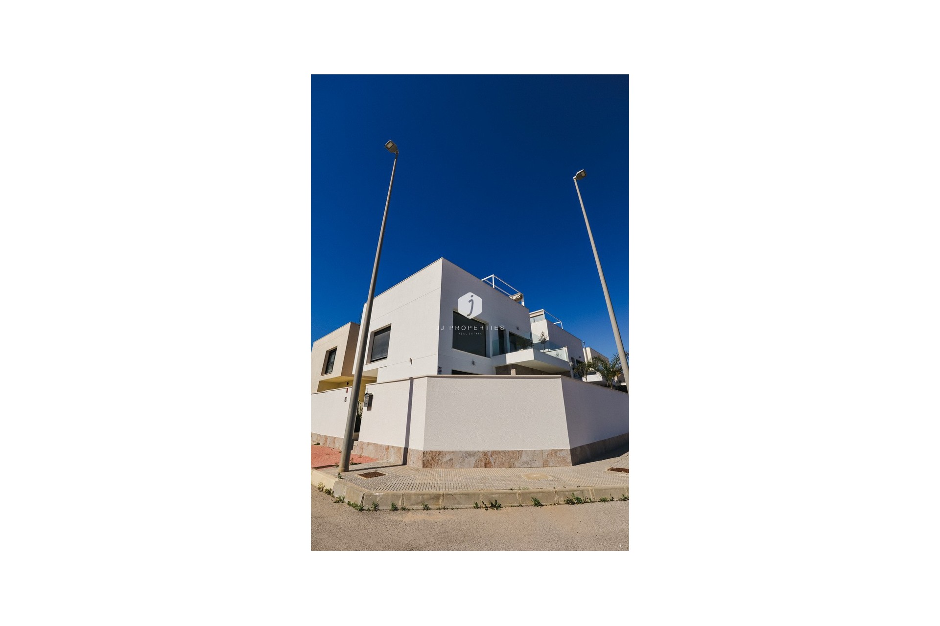 Resale - Villa -
Daya Vieja