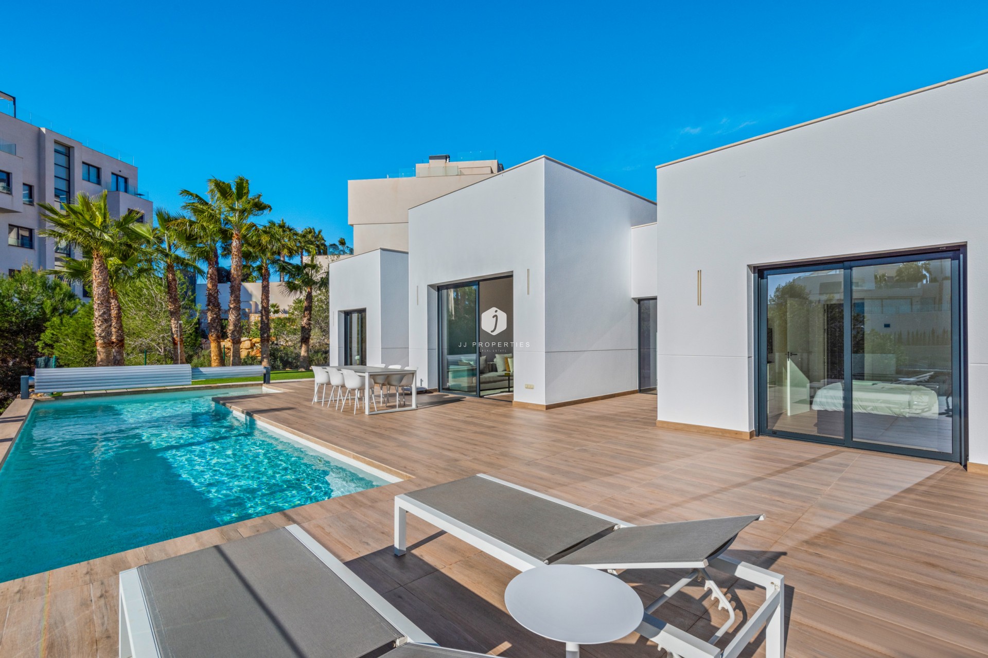 Resale - Villa -
Dehesa de Campoamor - Costa Blanca