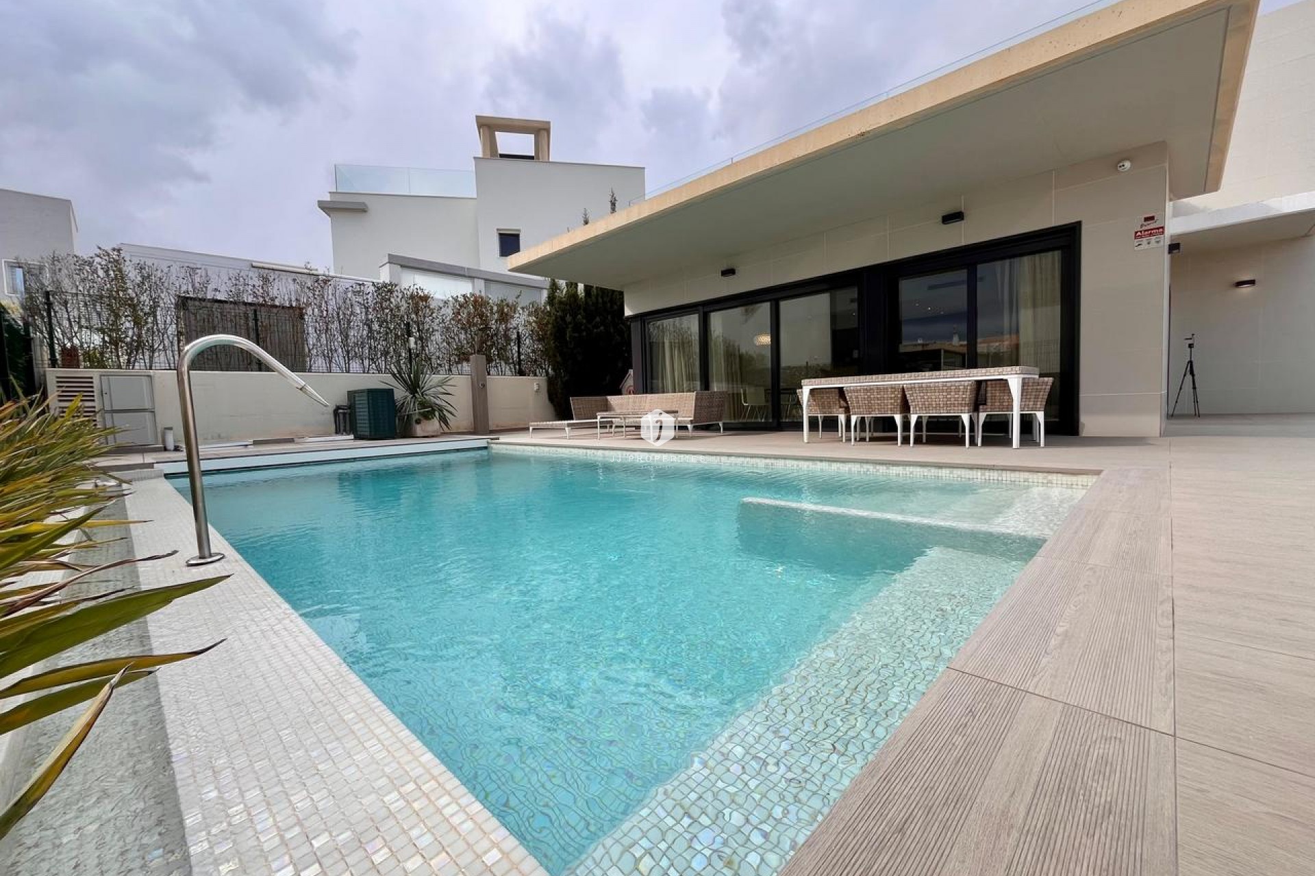 Resale - Villa -
Dehesa de Campoamor - Costa Blanca