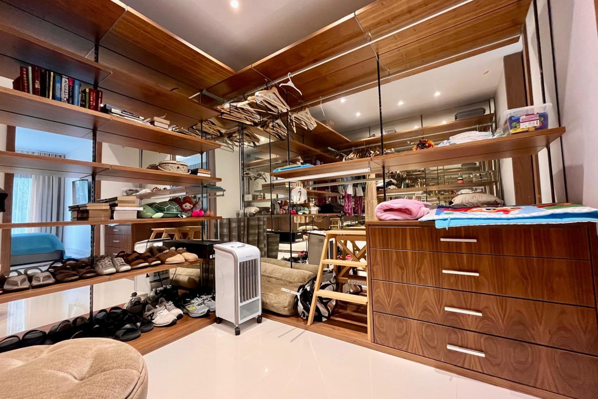 Resale - Villa -
Dehesa de Campoamor - Costa Blanca