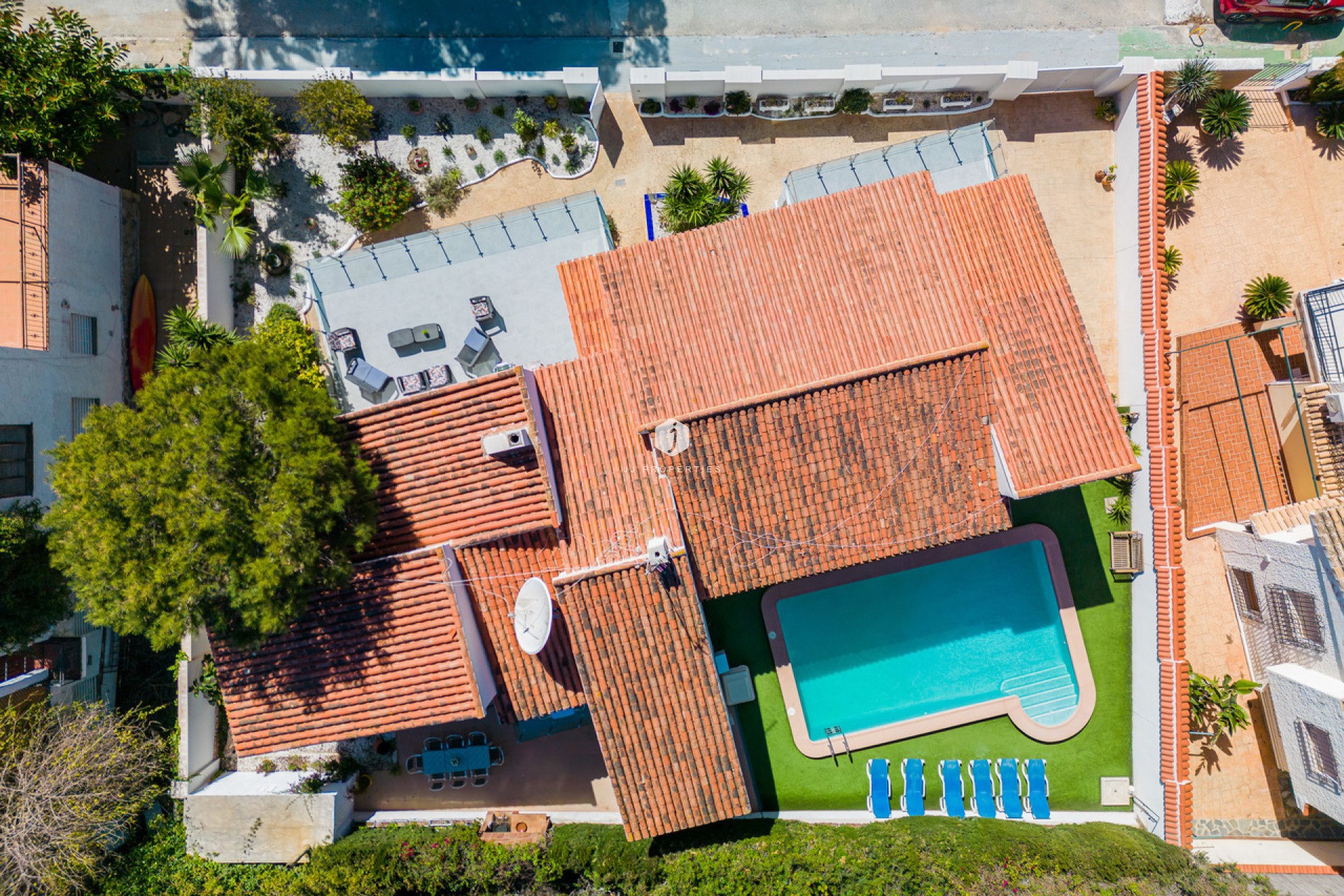 Resale - Villa -
Dehesa de Campoamor - Costa Blanca