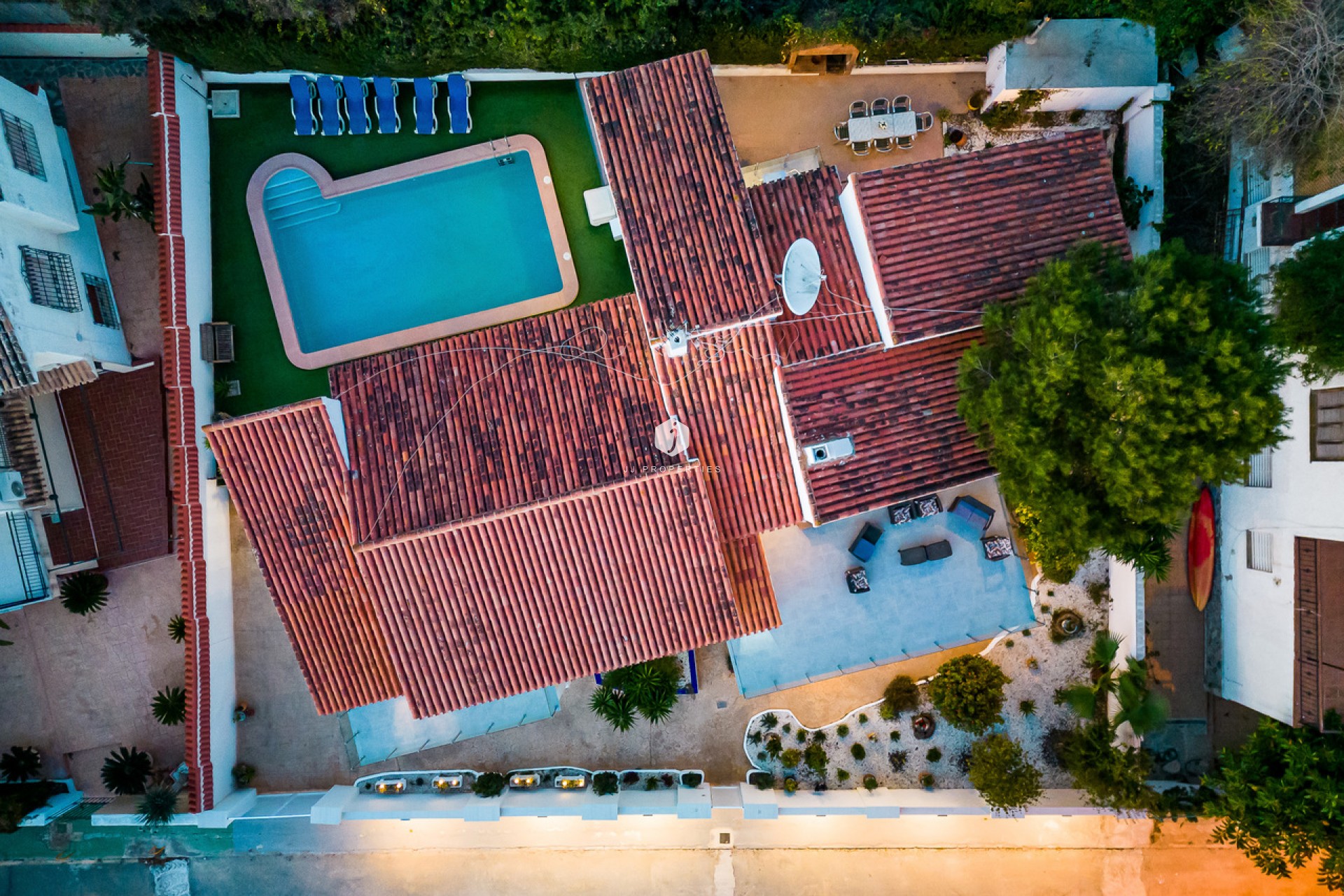 Resale - Villa -
Dehesa de Campoamor - Costa Blanca