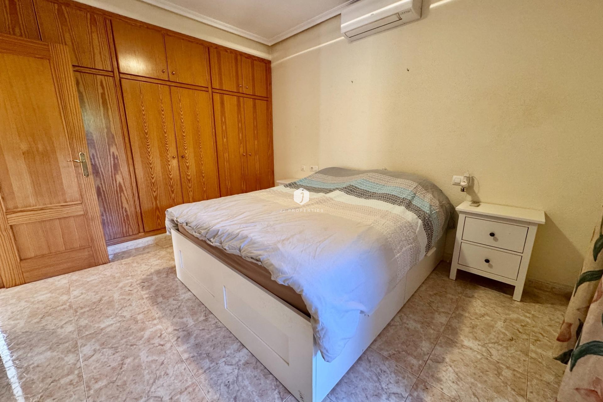 Resale - Villa -
Dolores - Cmno. Escorredor