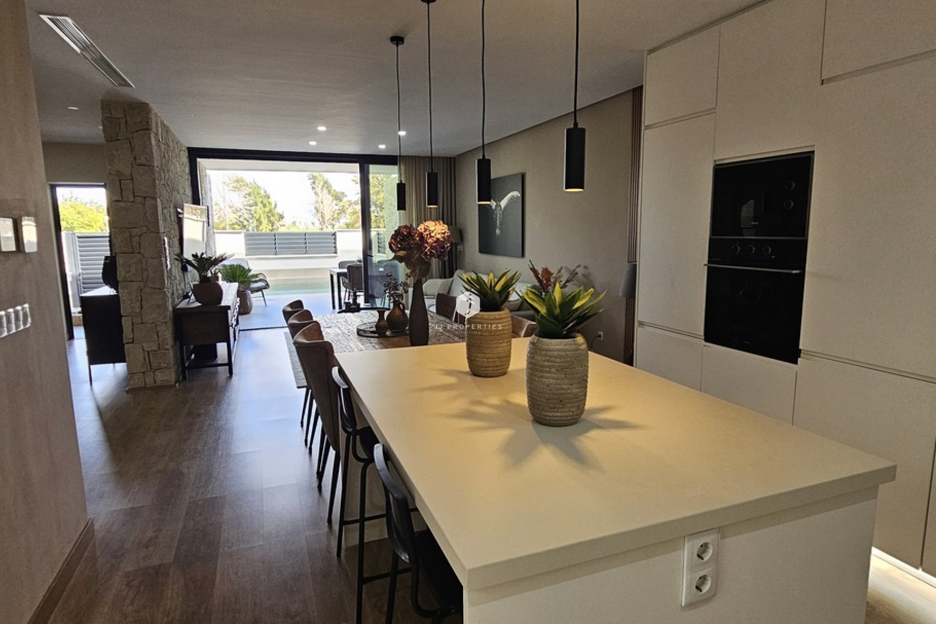 Resale - Villa -
Dolores - Sector 4