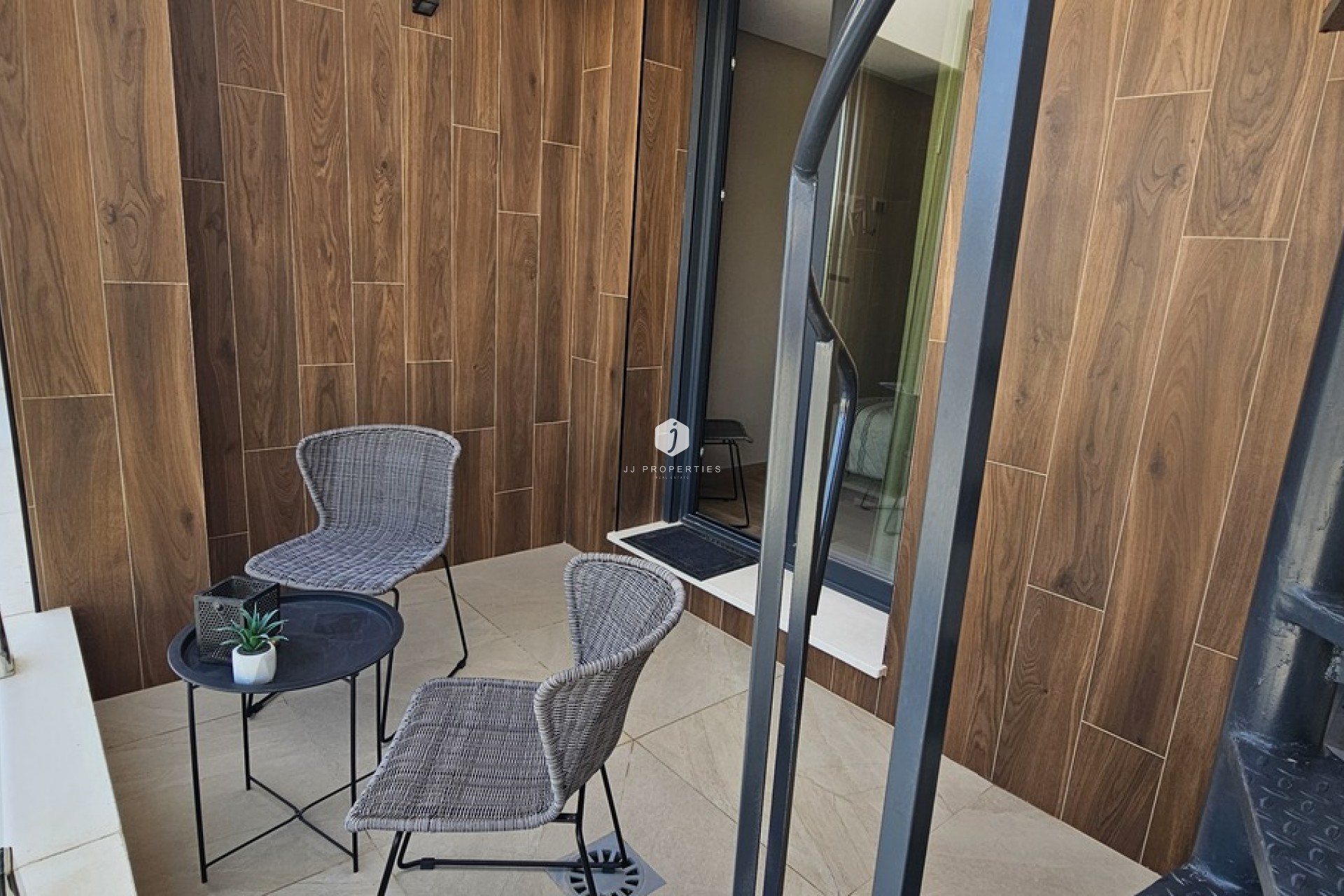 Resale - Villa -
Dolores - Sector 4