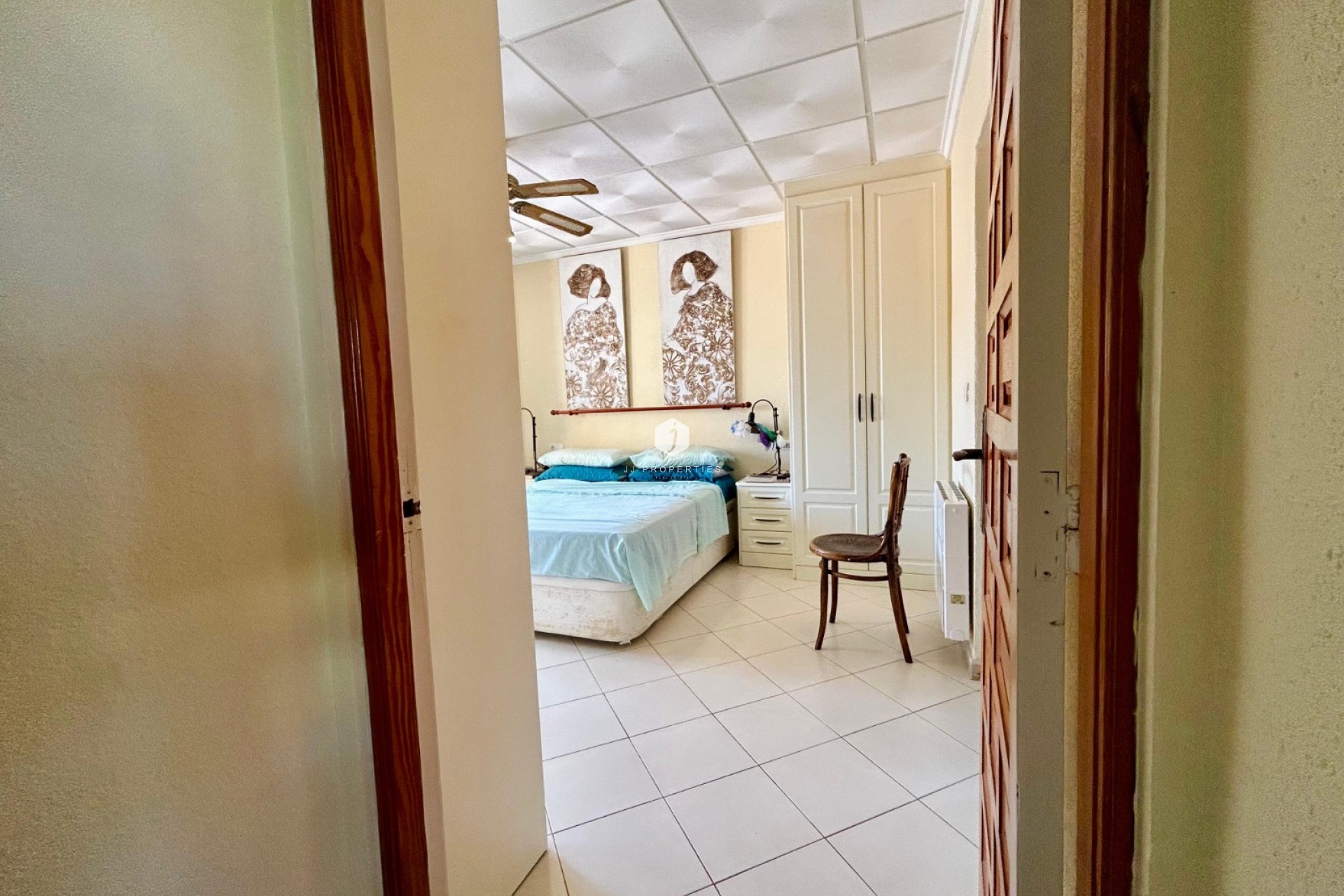 Resale - Villa -
El Chaparral - Inland