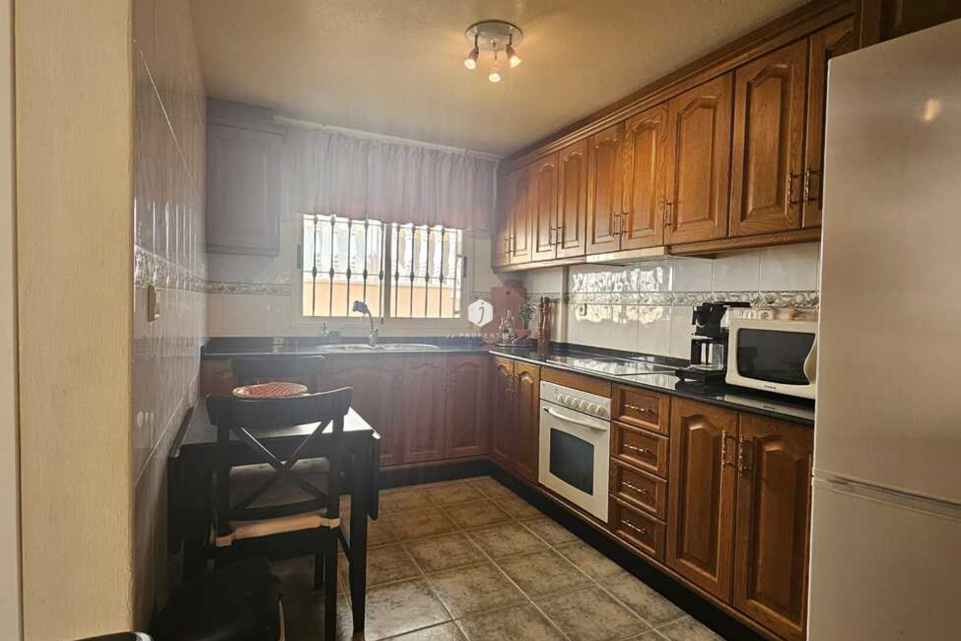 Resale - Villa -
Guardamar del Segura - Campomar