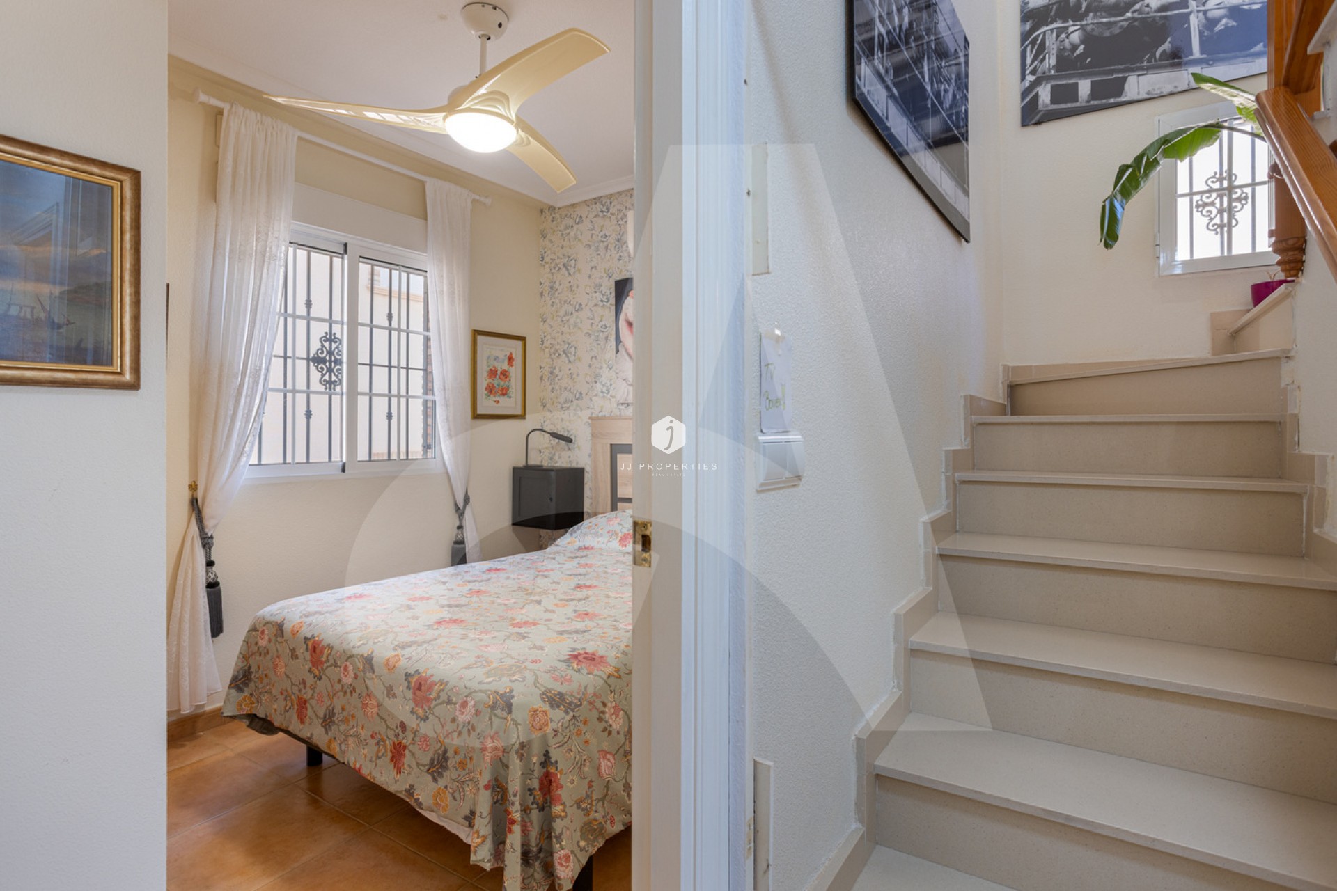 Resale - Villa -
Guardamar del Segura - El Raso