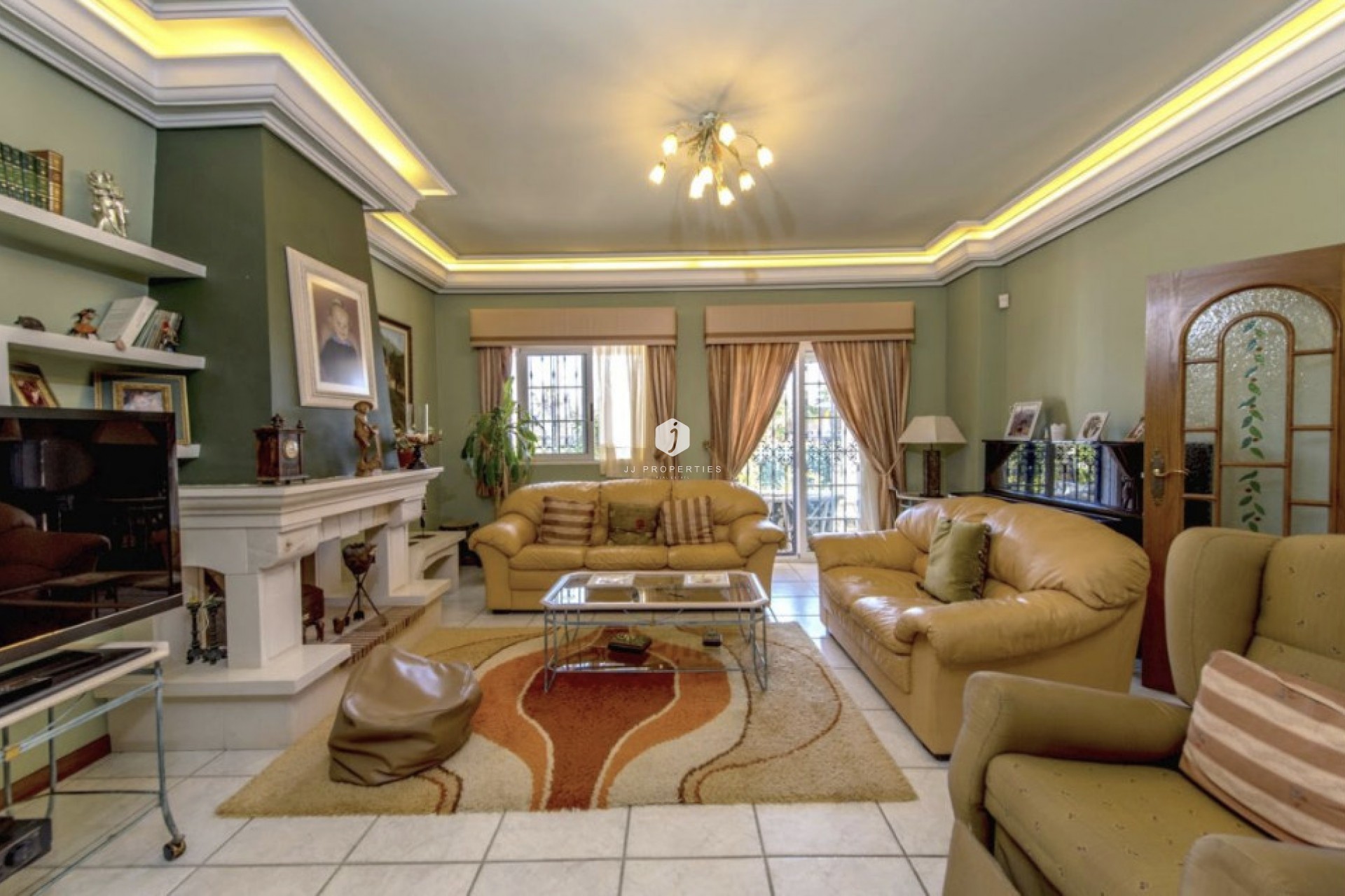 Resale - Villa -
La Mata - Costa Blanca