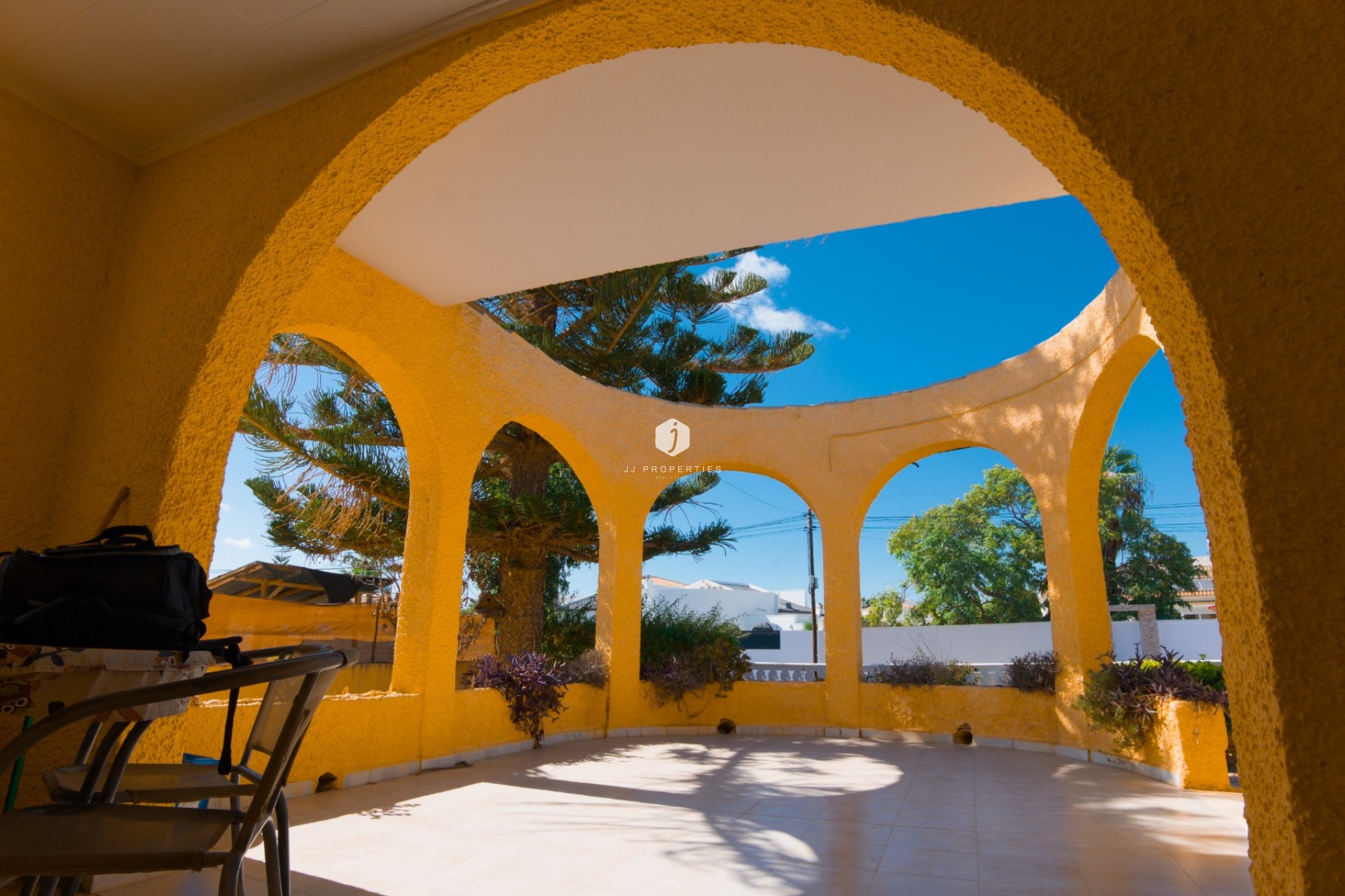 Resale - Villa -
La Siesta - Costa Blanca