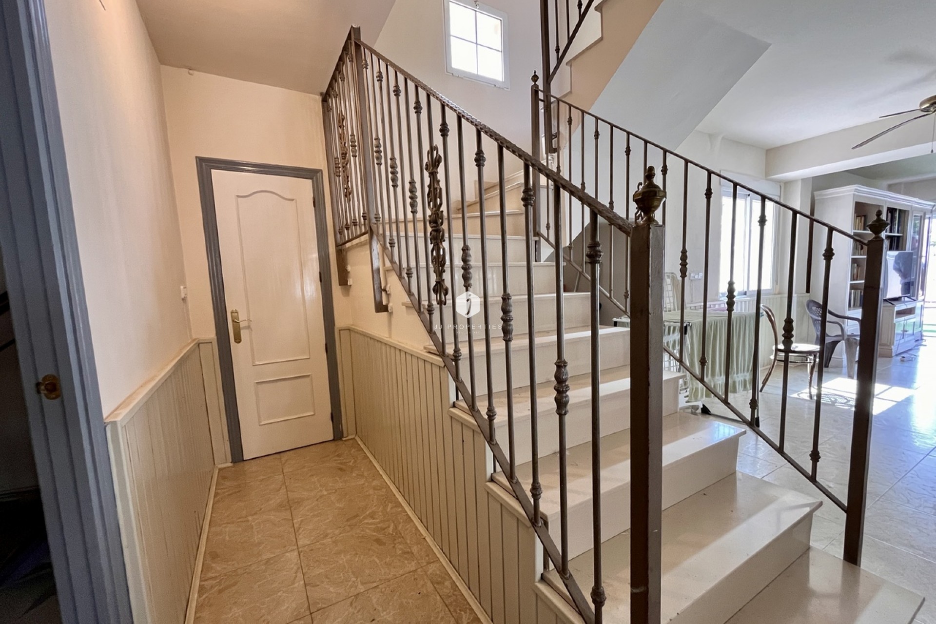 Resale - Villa -
La Zenia - Costa Blanca