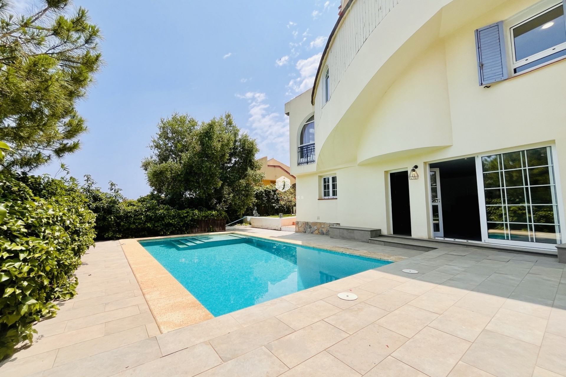 Resale - Villa -
La Zenia - Costa Blanca