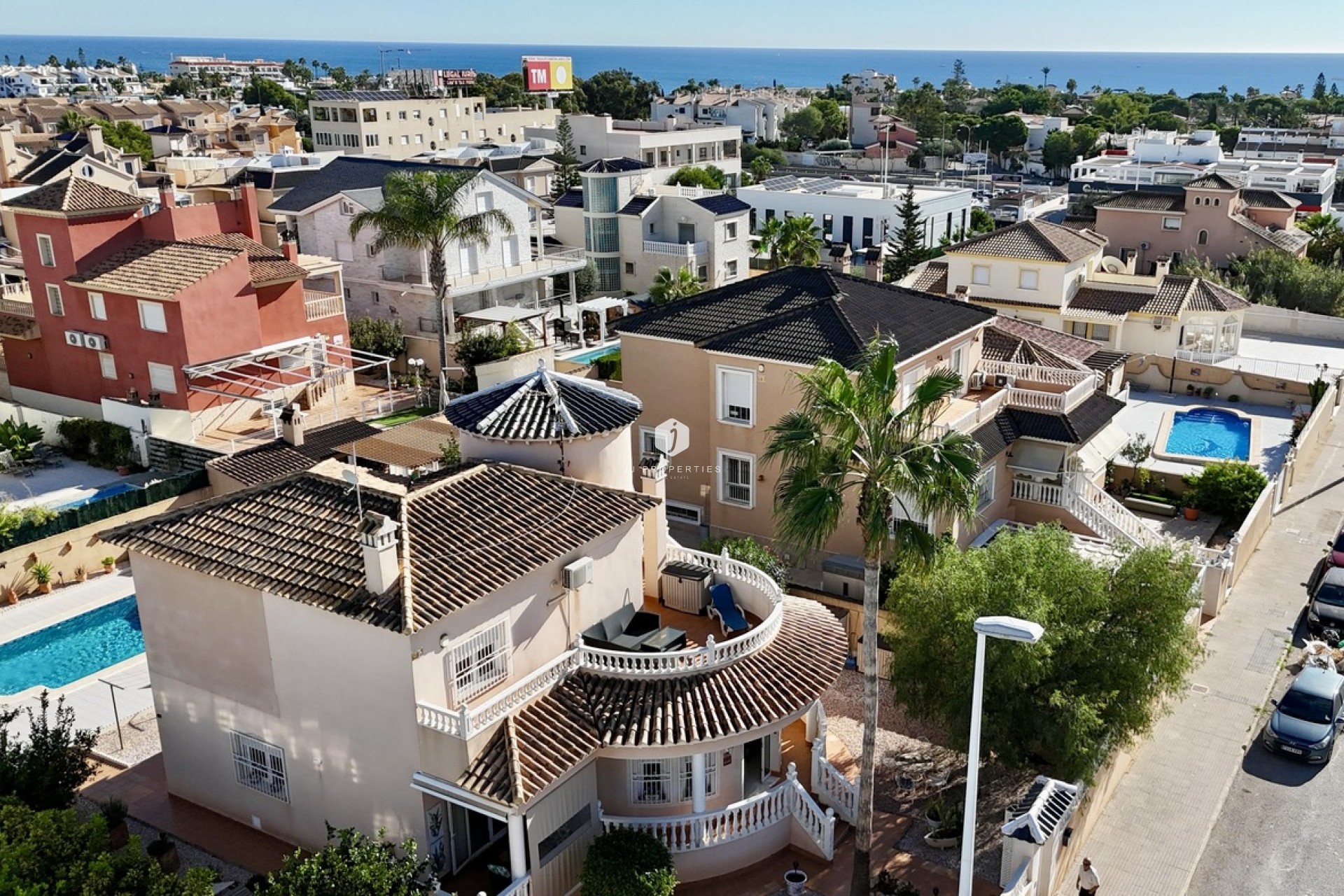 Resale - Villa -
La Zenia - Costa Blanca