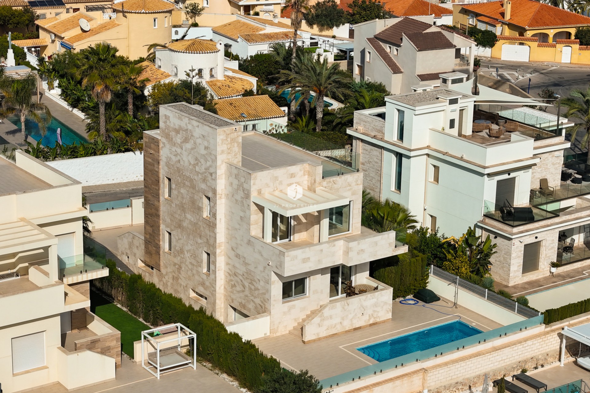 Resale - Villa -
La Zenia - Costa Blanca