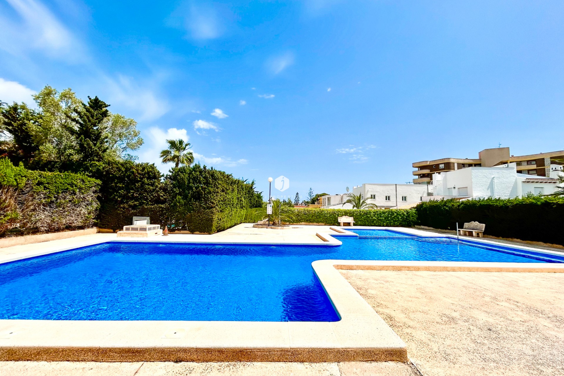 Resale - Villa -
La Zenia - Costa Blanca