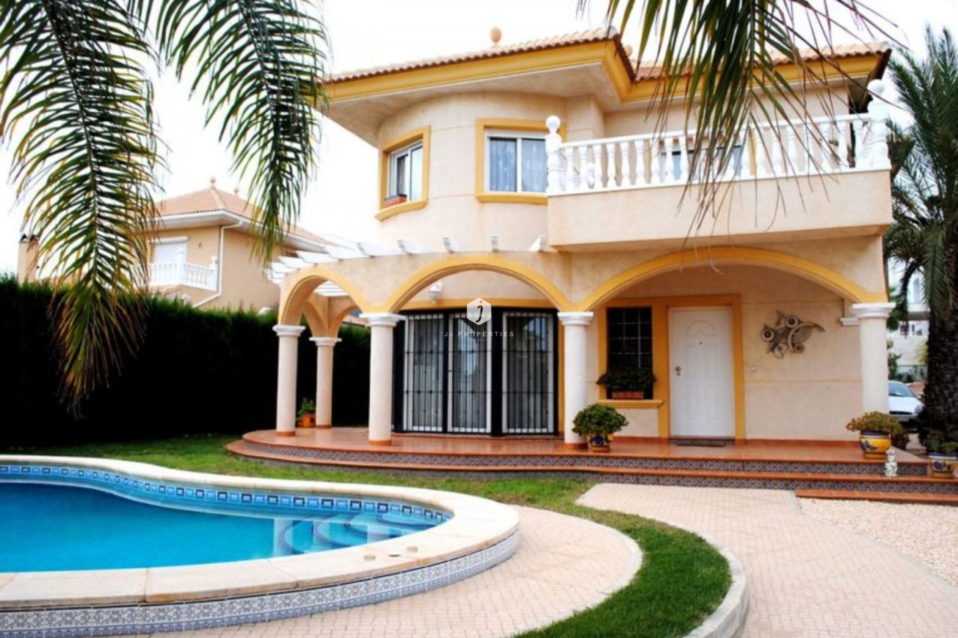 Resale - Villa -
La Zenia - Costa Blanca