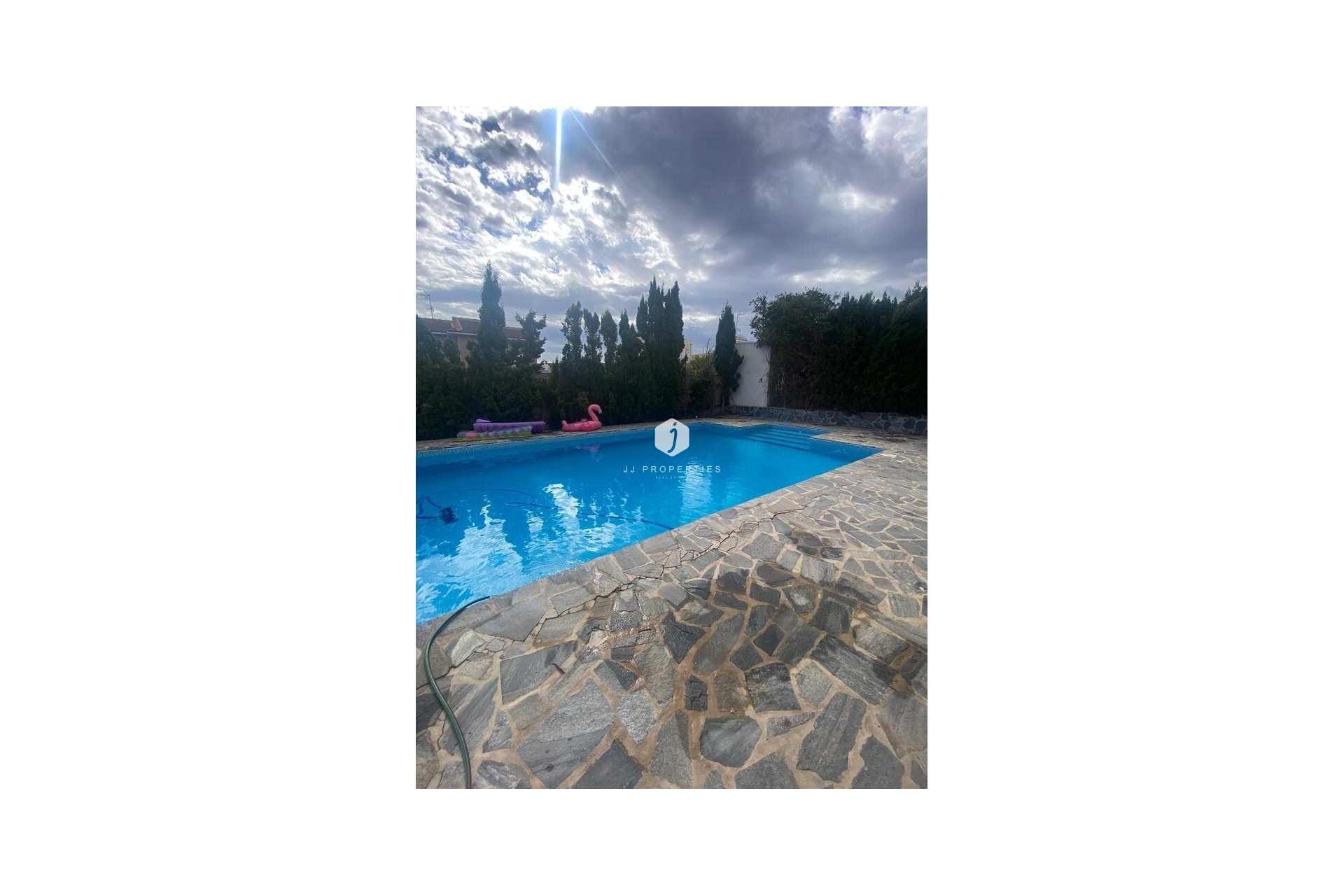 Resale - Villa -
Los Balcones - Costa Blanca