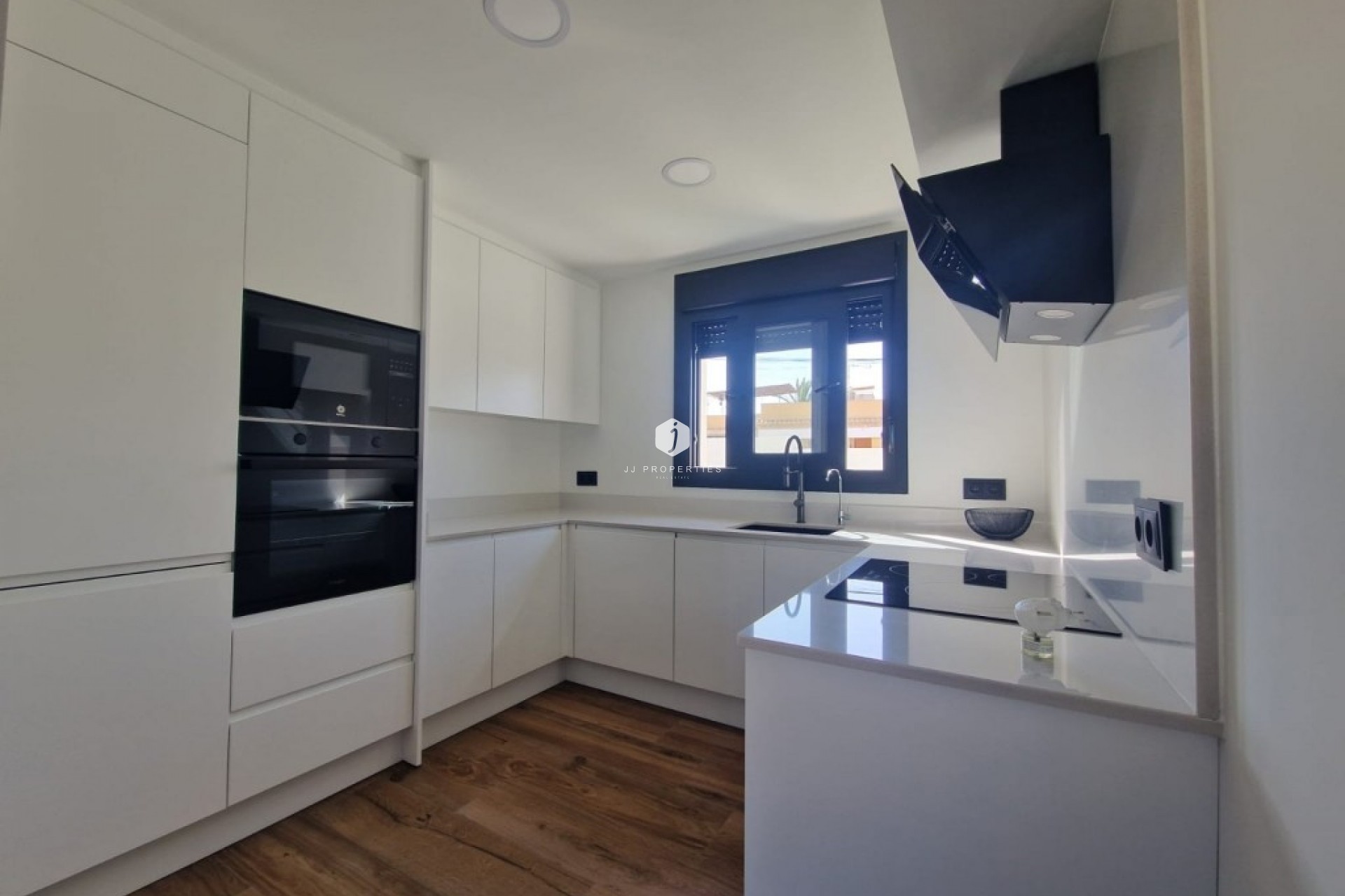 Resale - Villa -
Los Balcones - Costa Blanca