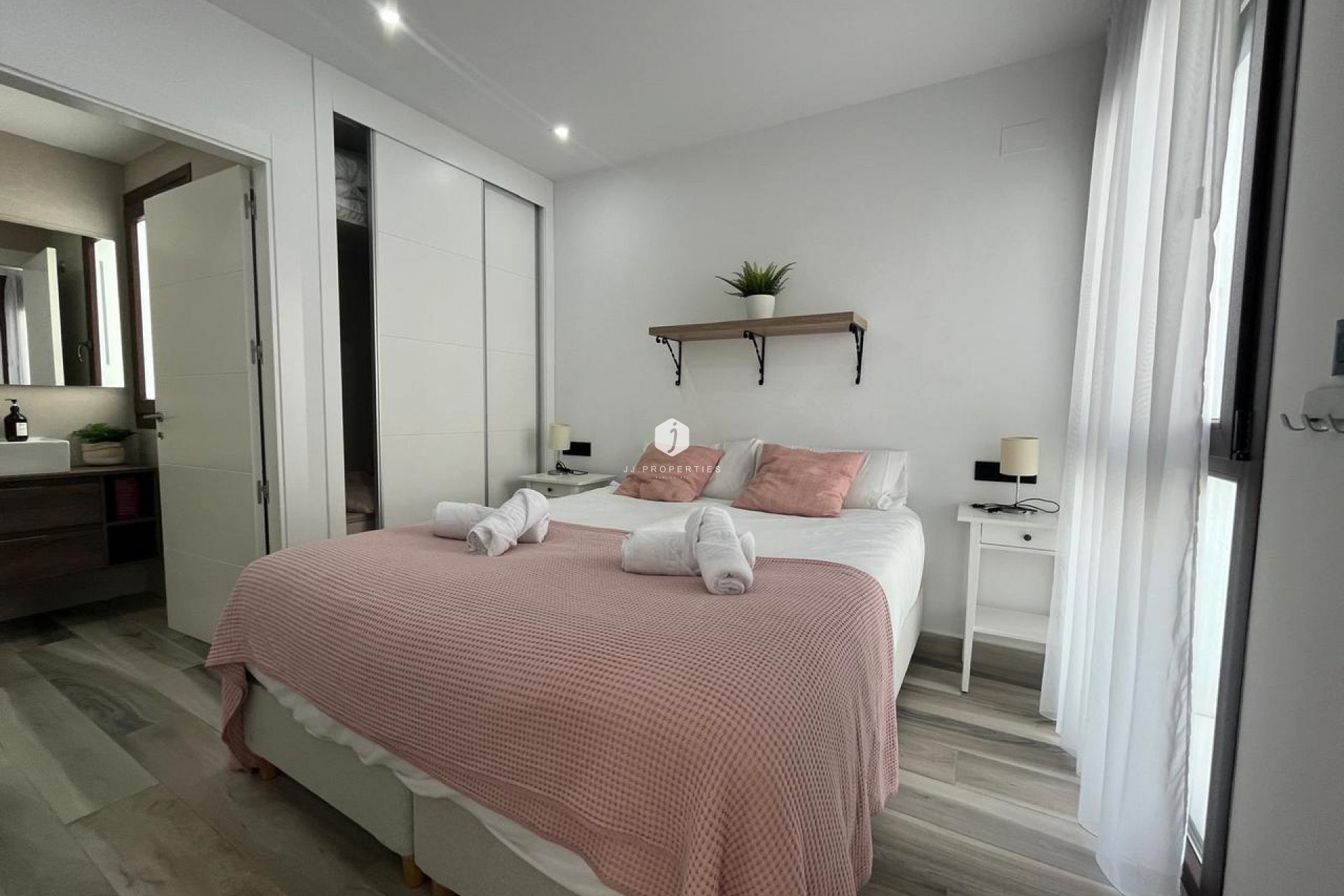 Resale - Villa -
Los Balcones - Costa Blanca