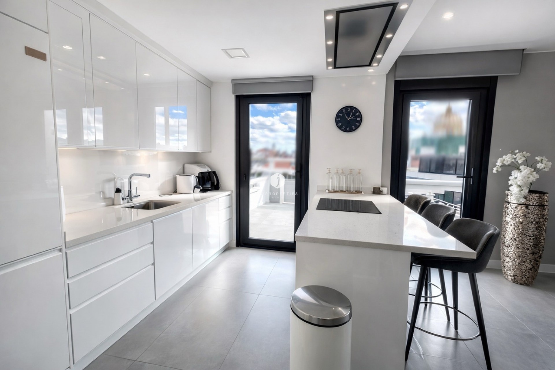 Resale - Villa -
Los Balcones - Costa Blanca