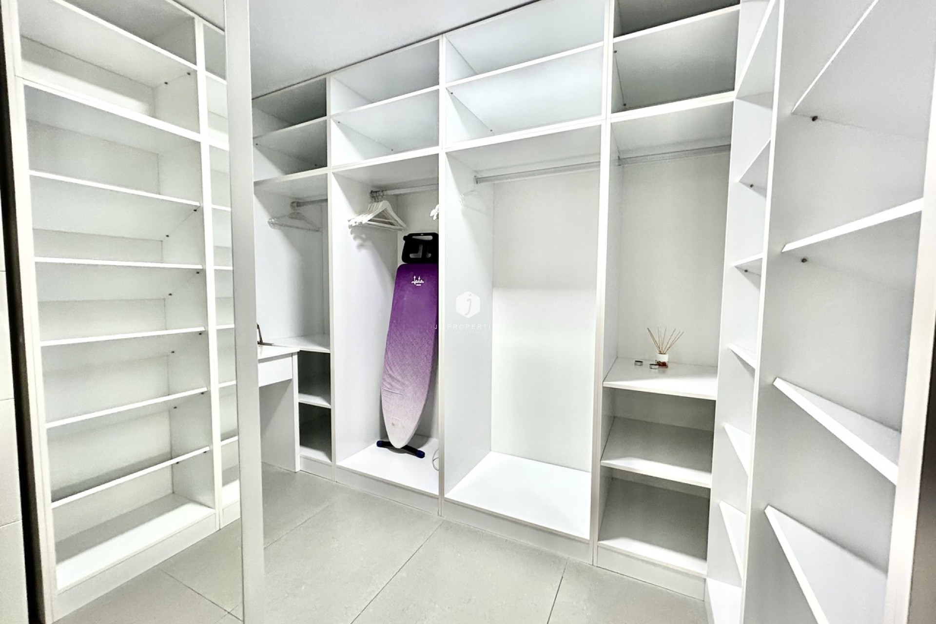 Resale - Villa -
Los Balcones - Costa Blanca