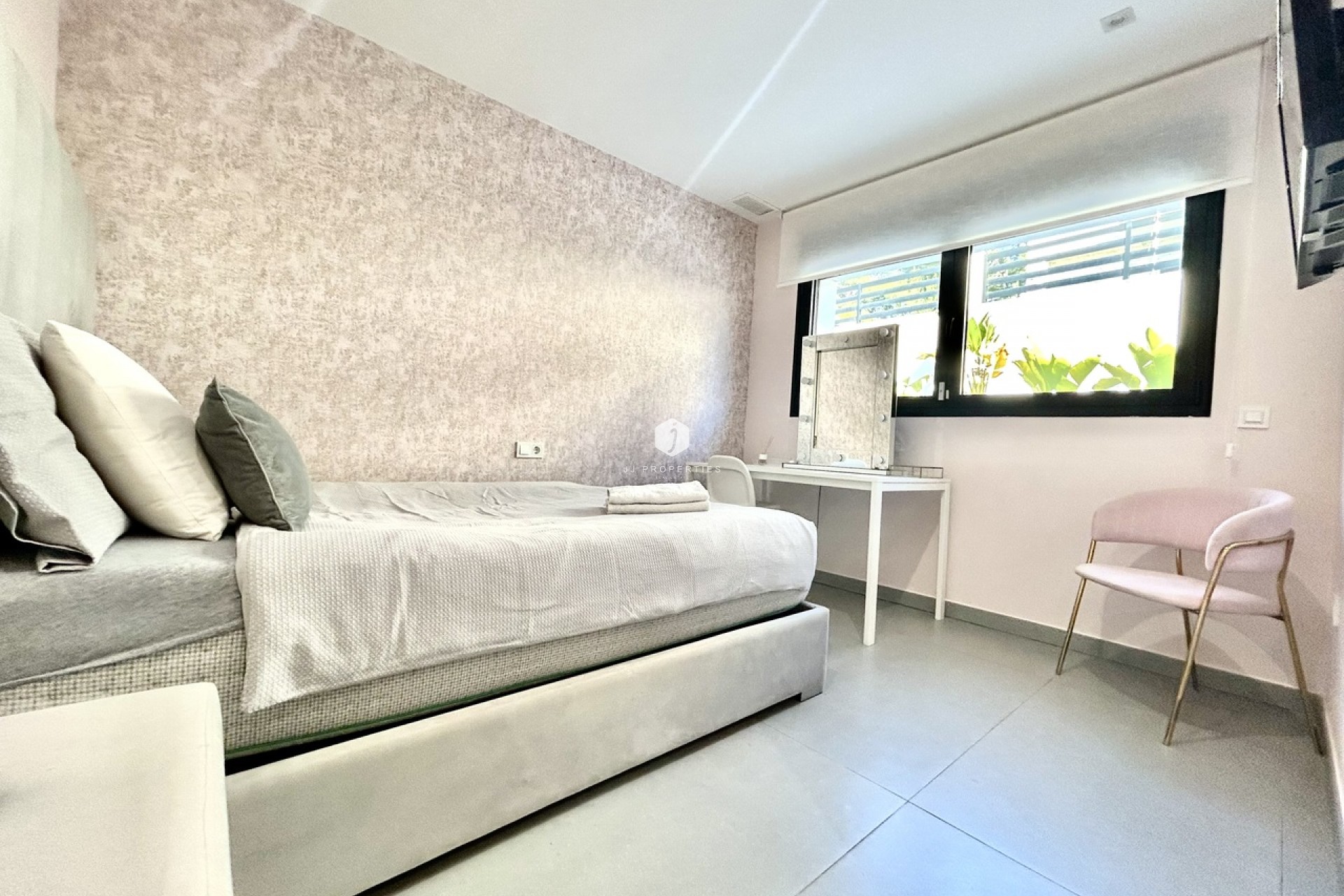 Resale - Villa -
Los Balcones - Costa Blanca