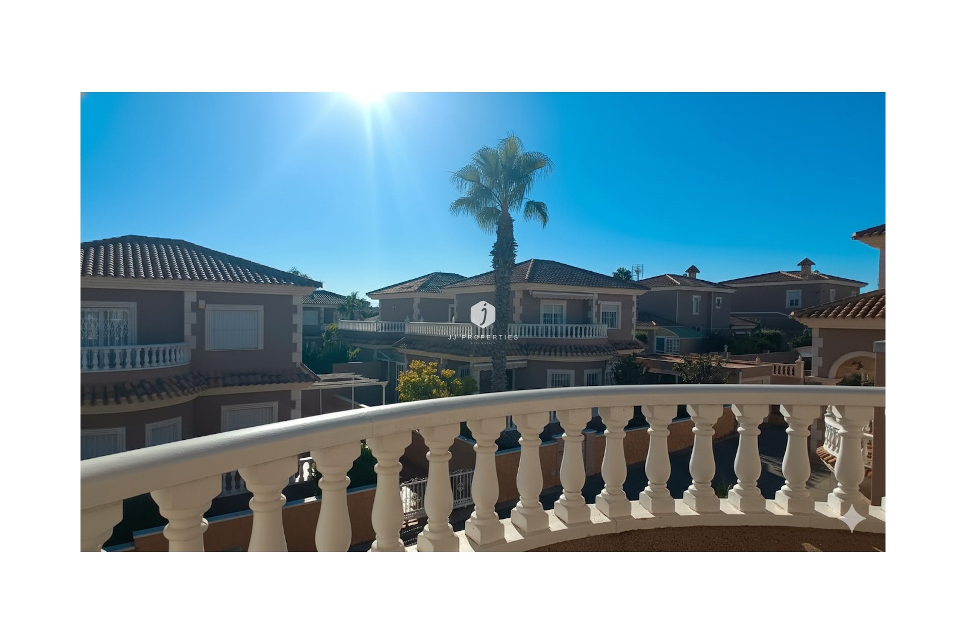 Resale - Villa -
Los Balcones - Costa Blanca