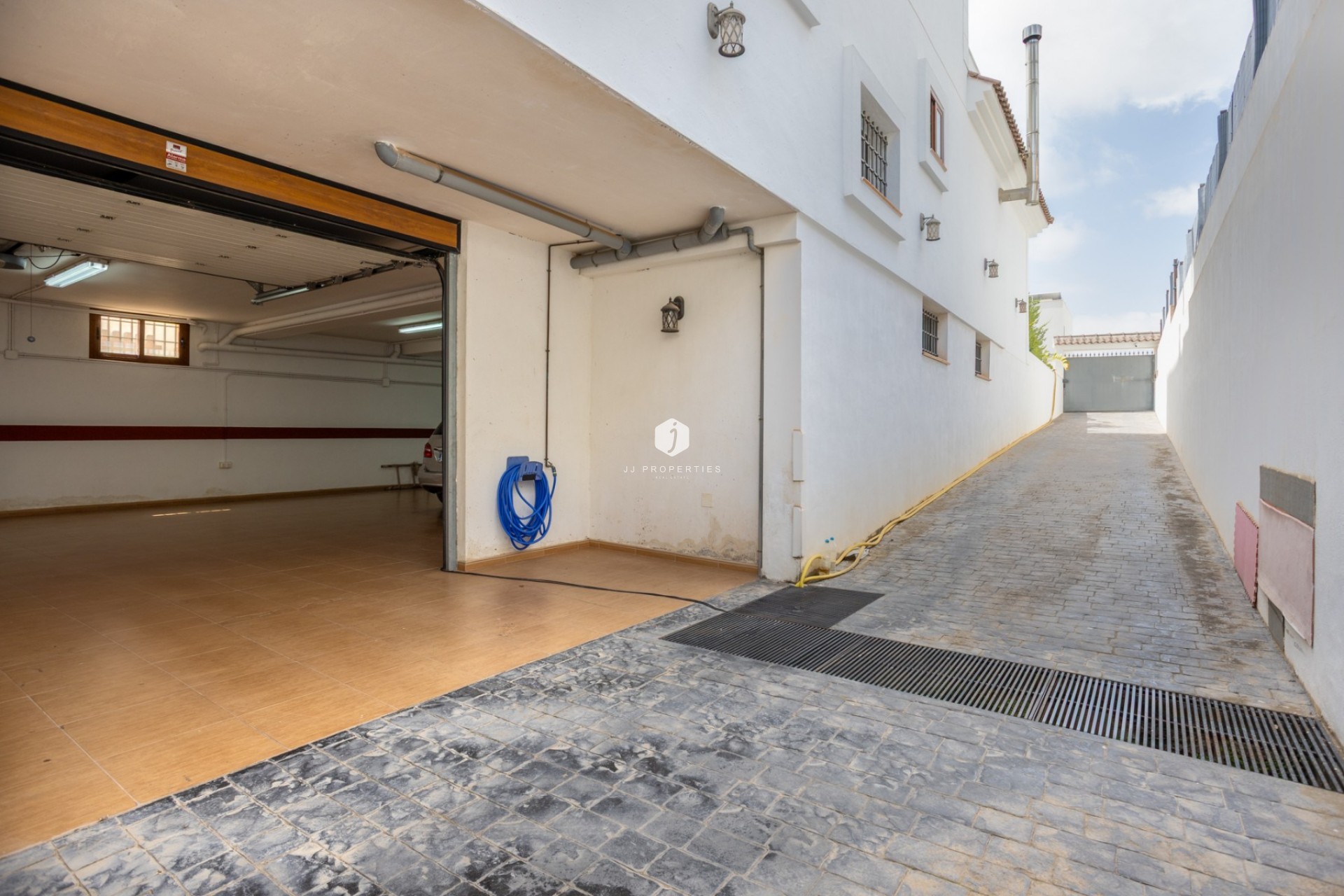 Resale - Villa -
Los Montesinos - Costa Blanca