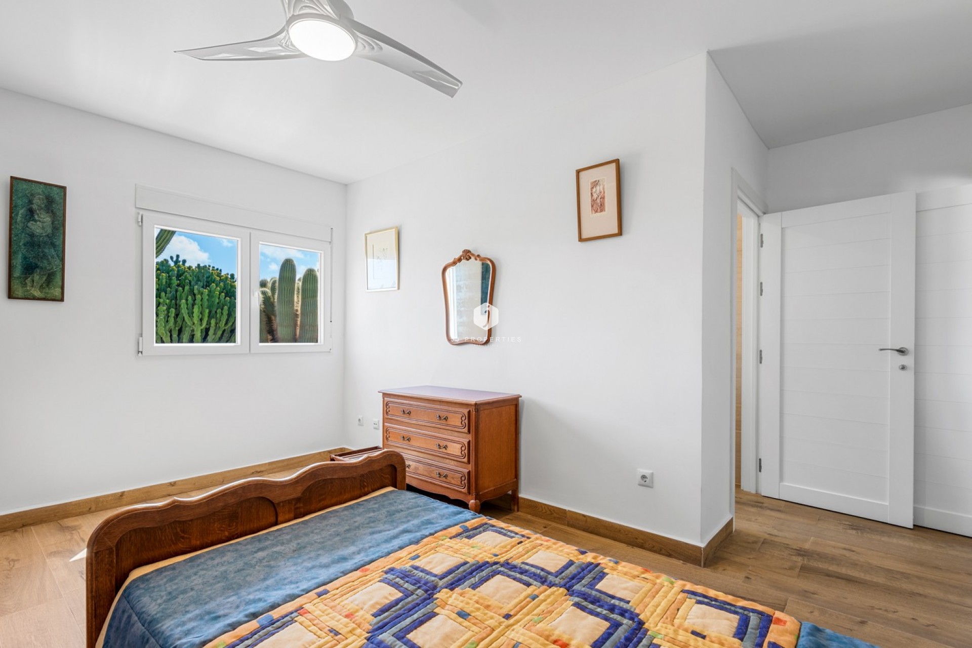 Resale - Villa -
Los Montesinos - Costa Blanca