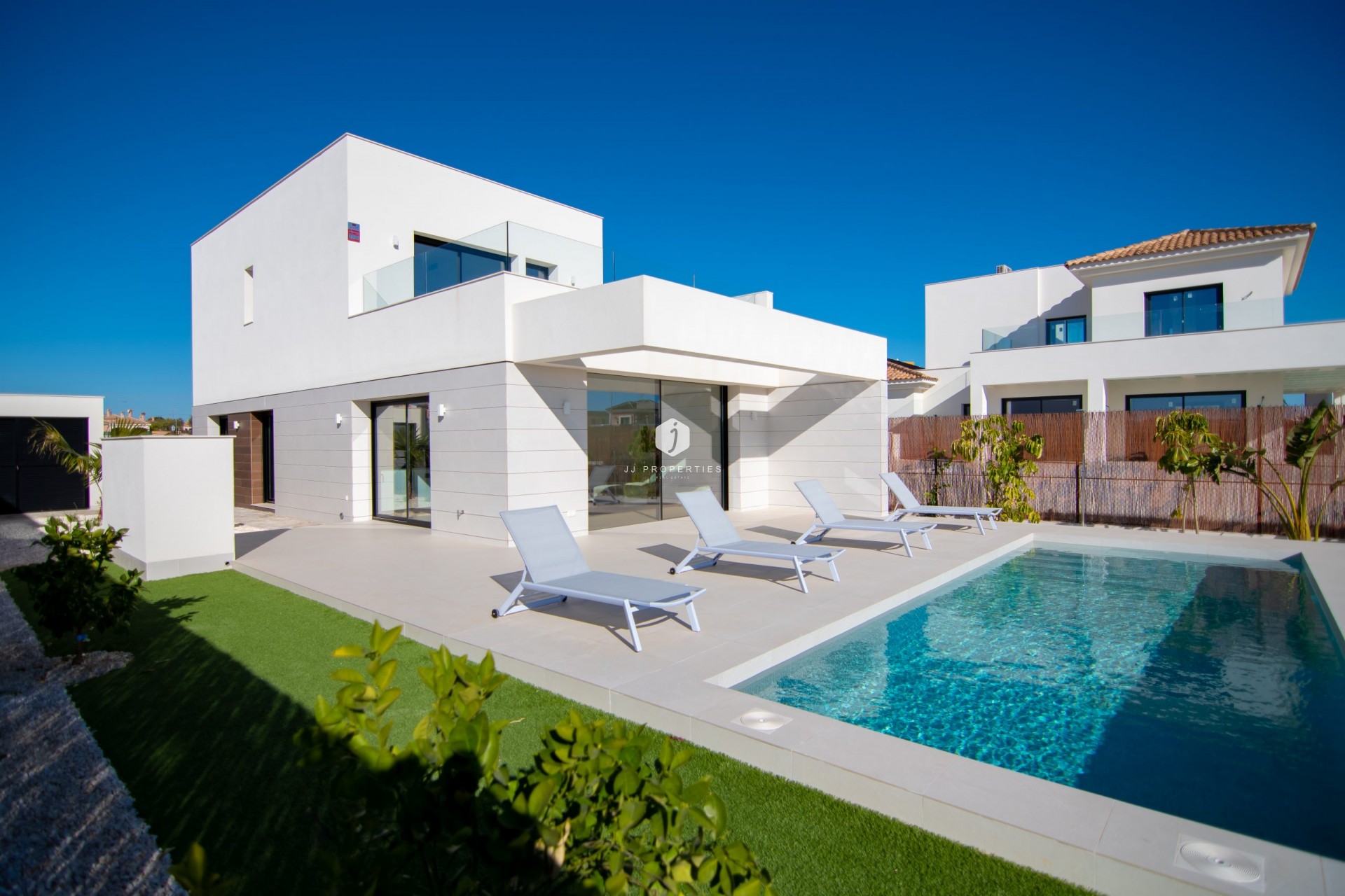 Resale - Villa -
Los Montesinos - Costa Blanca