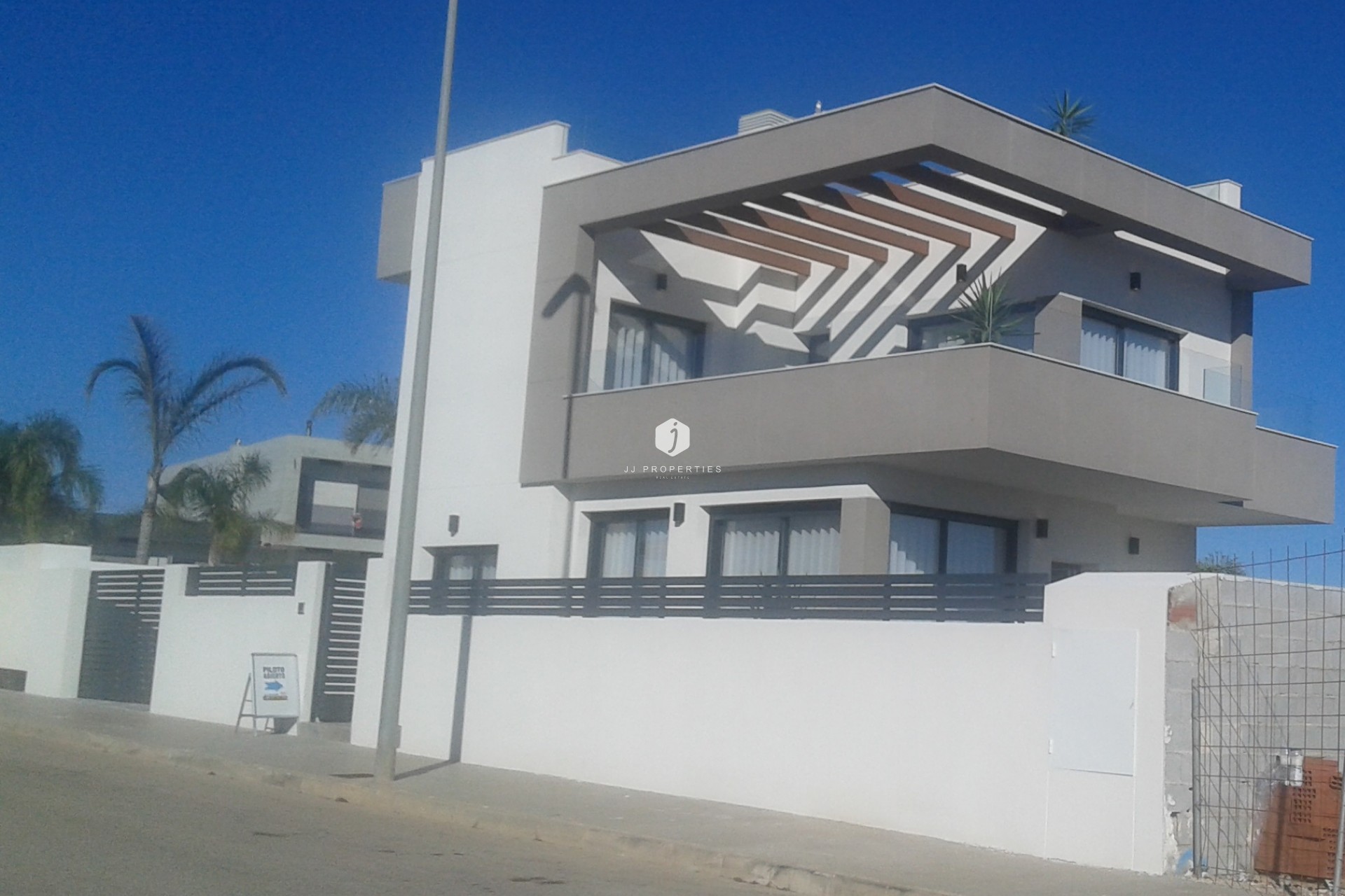 Resale - Villa -
Los Montesinos - Costa Blanca