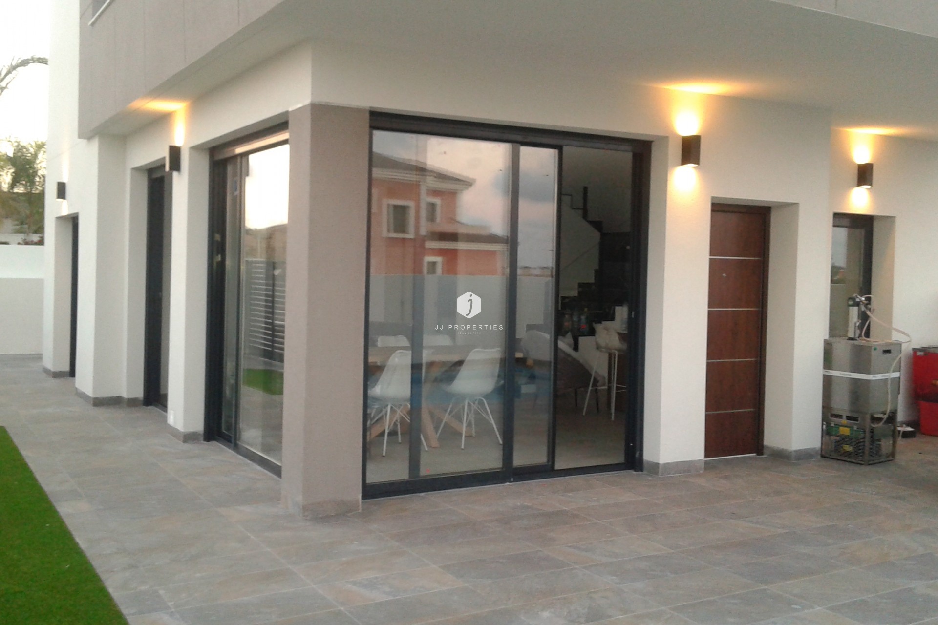 Resale - Villa -
Los Montesinos - Costa Blanca