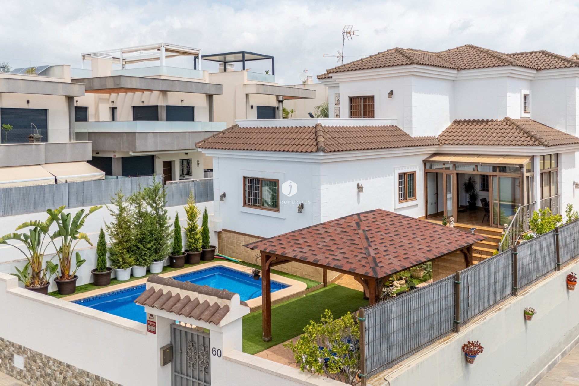 Resale - Villa -
Los Montesinos - Costa Blanca