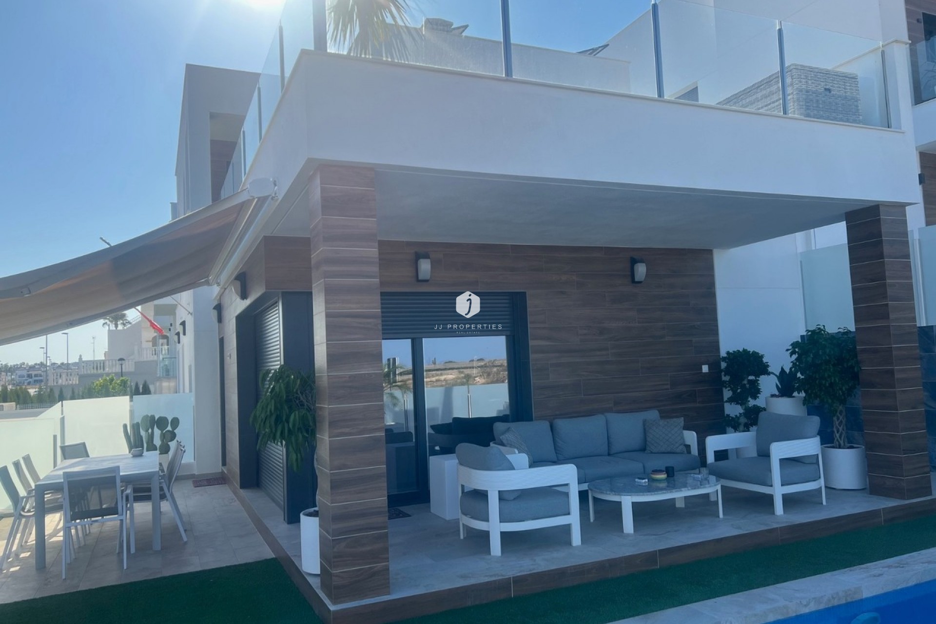 Resale - Villa -
Los Montesinos - Costa Blanca