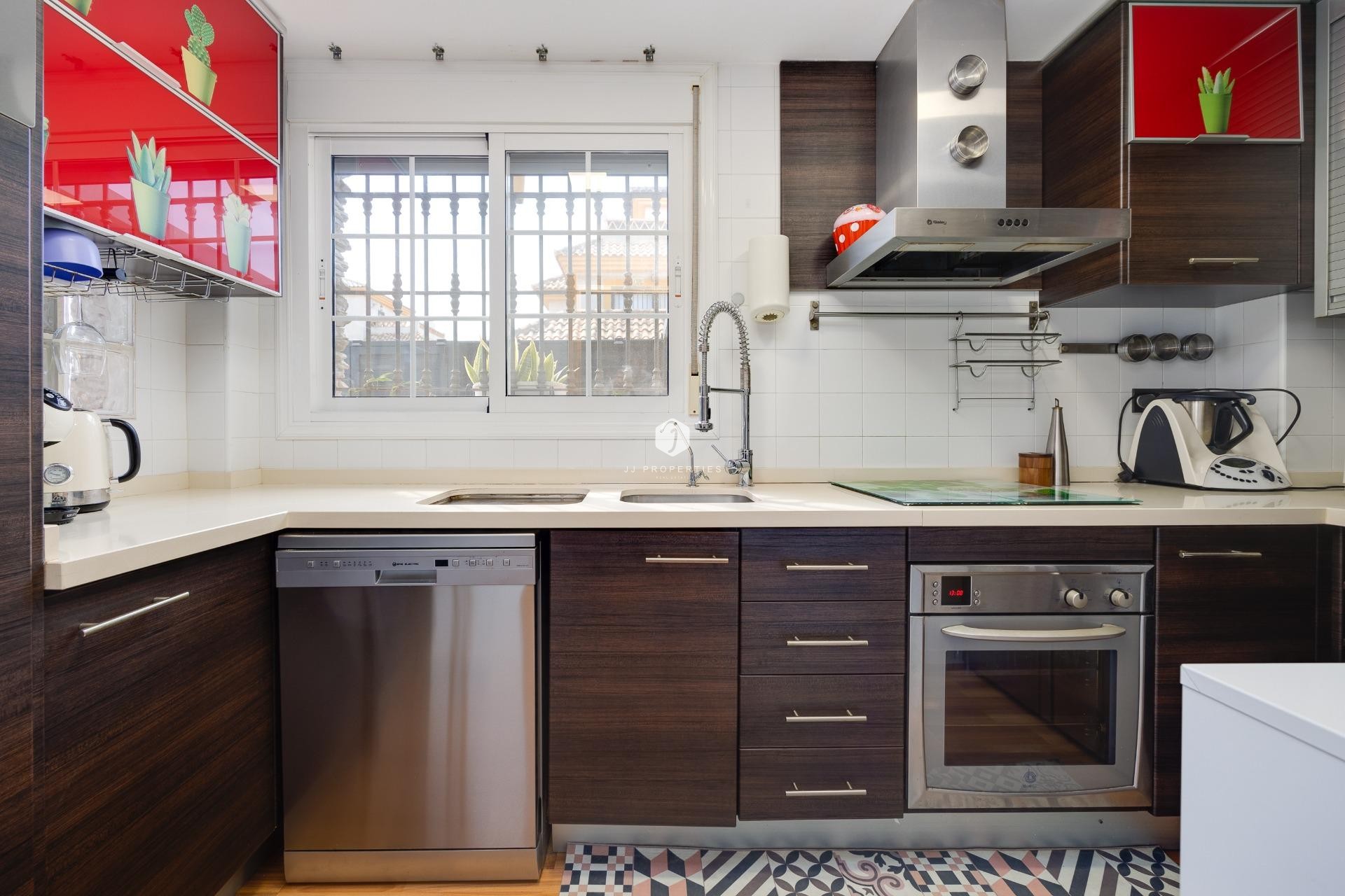 Resale - Villa -
Los Montesinos - La herrada