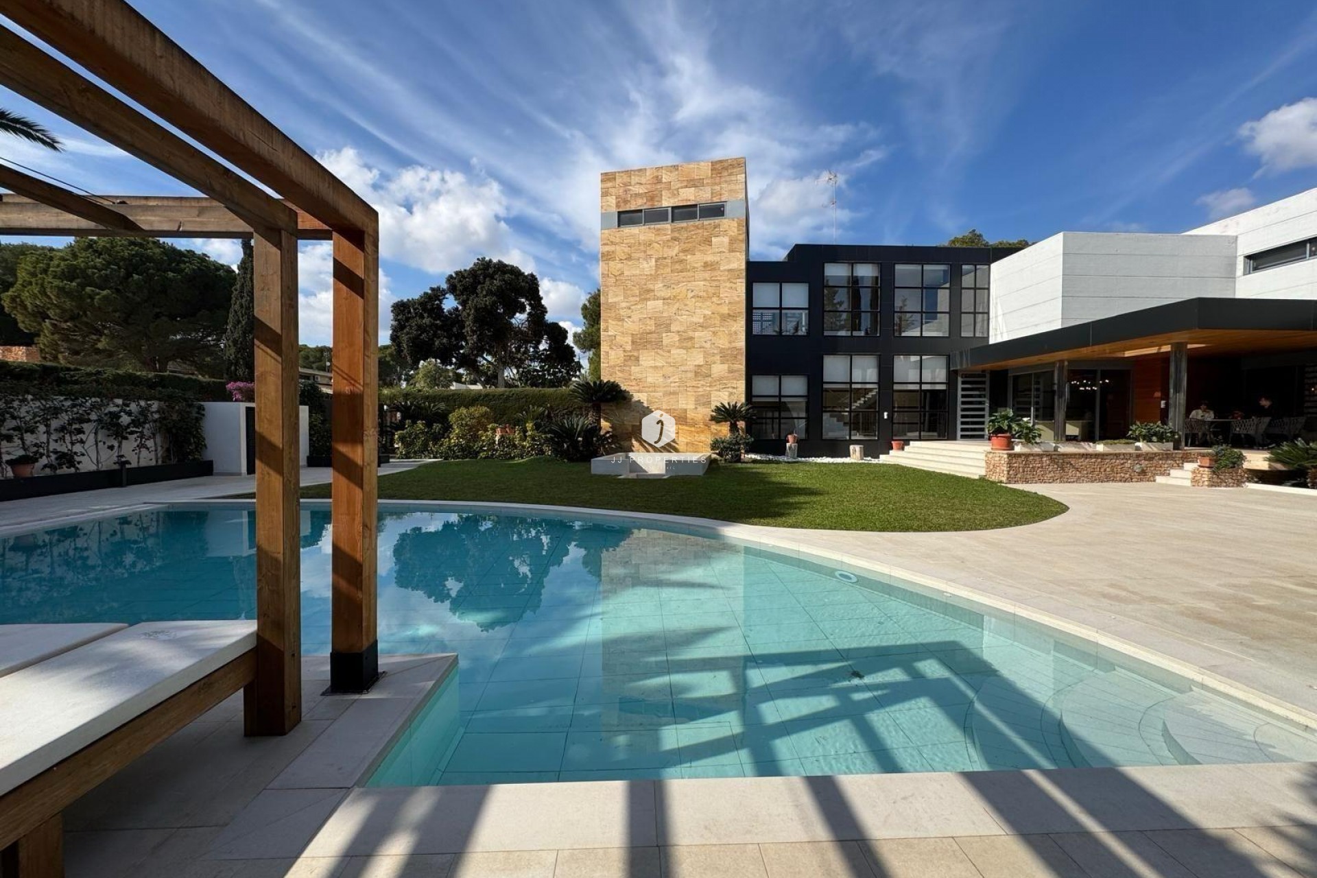 Resale - Villa -
Orihuela Costa - Altos De Campoamor