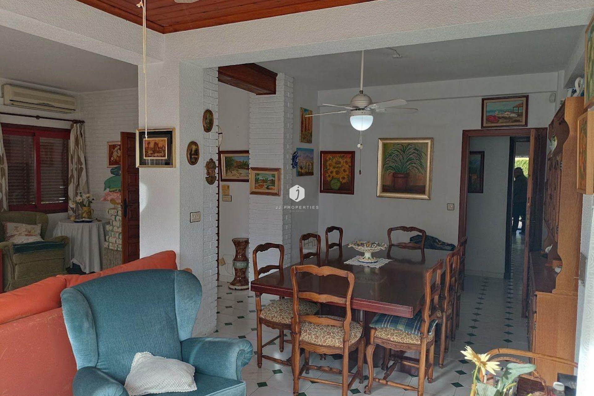 Resale - Villa -
Orihuela Costa - Campoamor