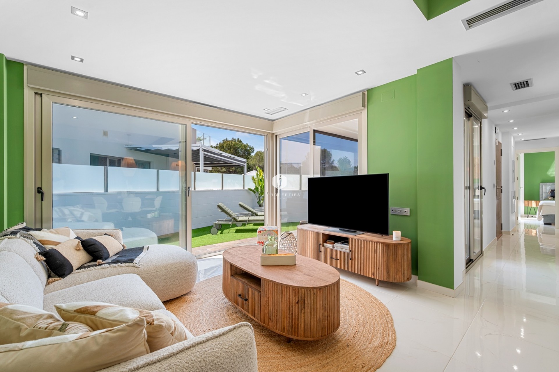 Resale - Villa -
Orihuela Costa - Costa Blanca