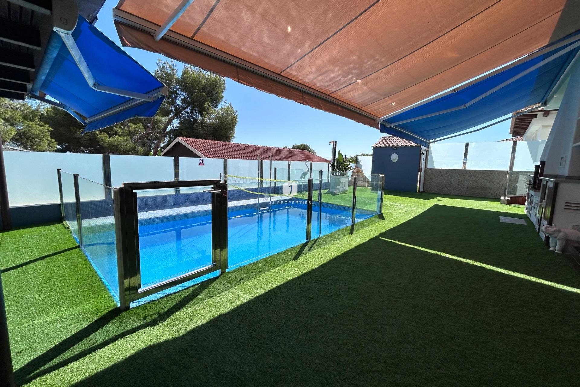 Resale - Villa -
Orihuela Costa - Costa Blanca