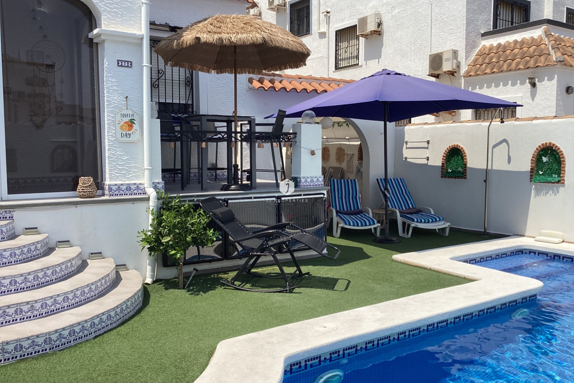 Resale - Villa -
Orihuela Costa - Costa Blanca
