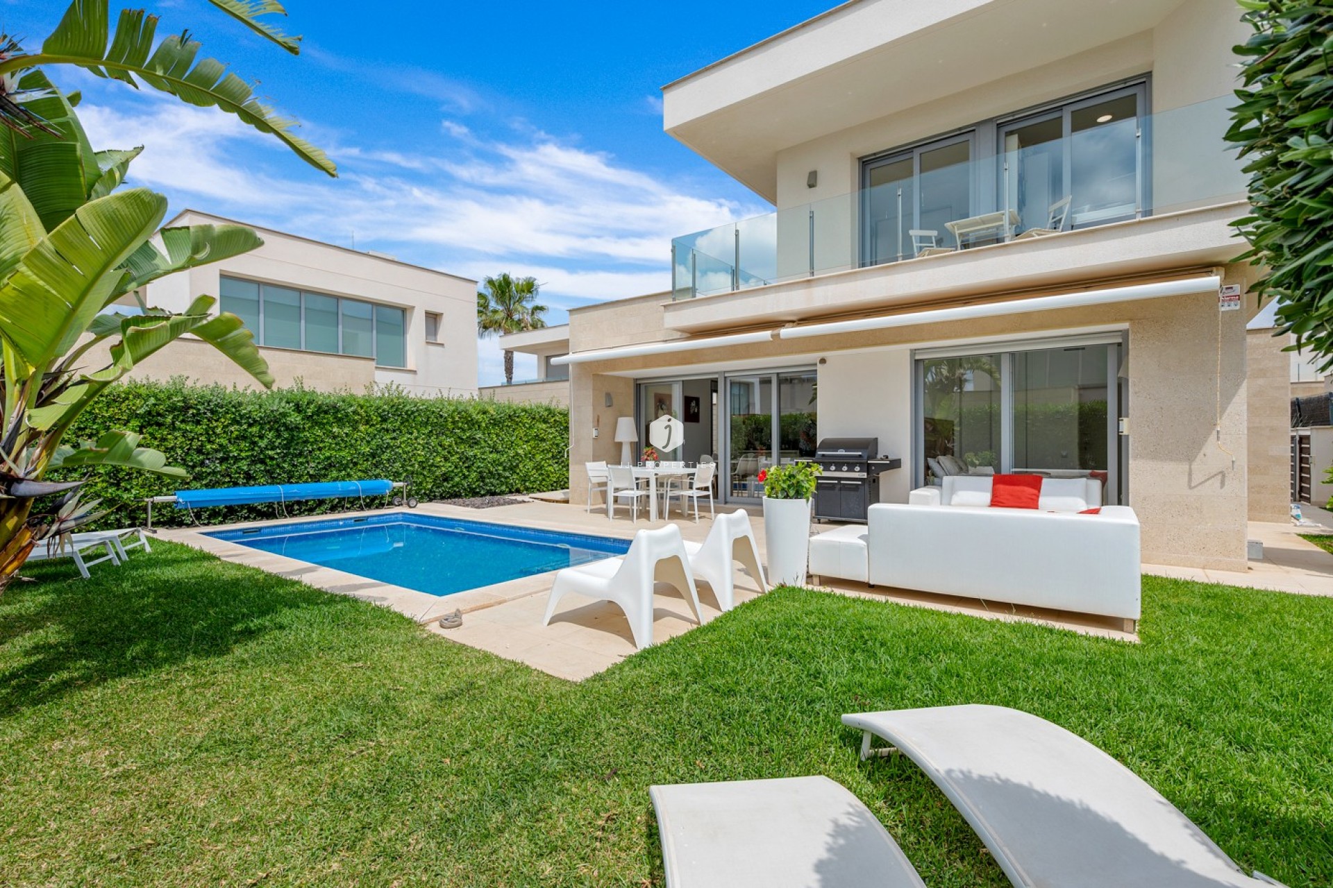 Resale - Villa -
Orihuela Costa - Costa Blanca